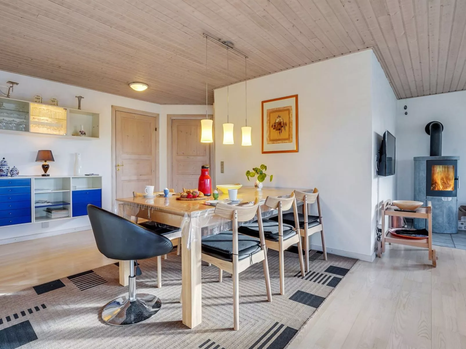 "Wyatt" - 30km from the sea-Binnen