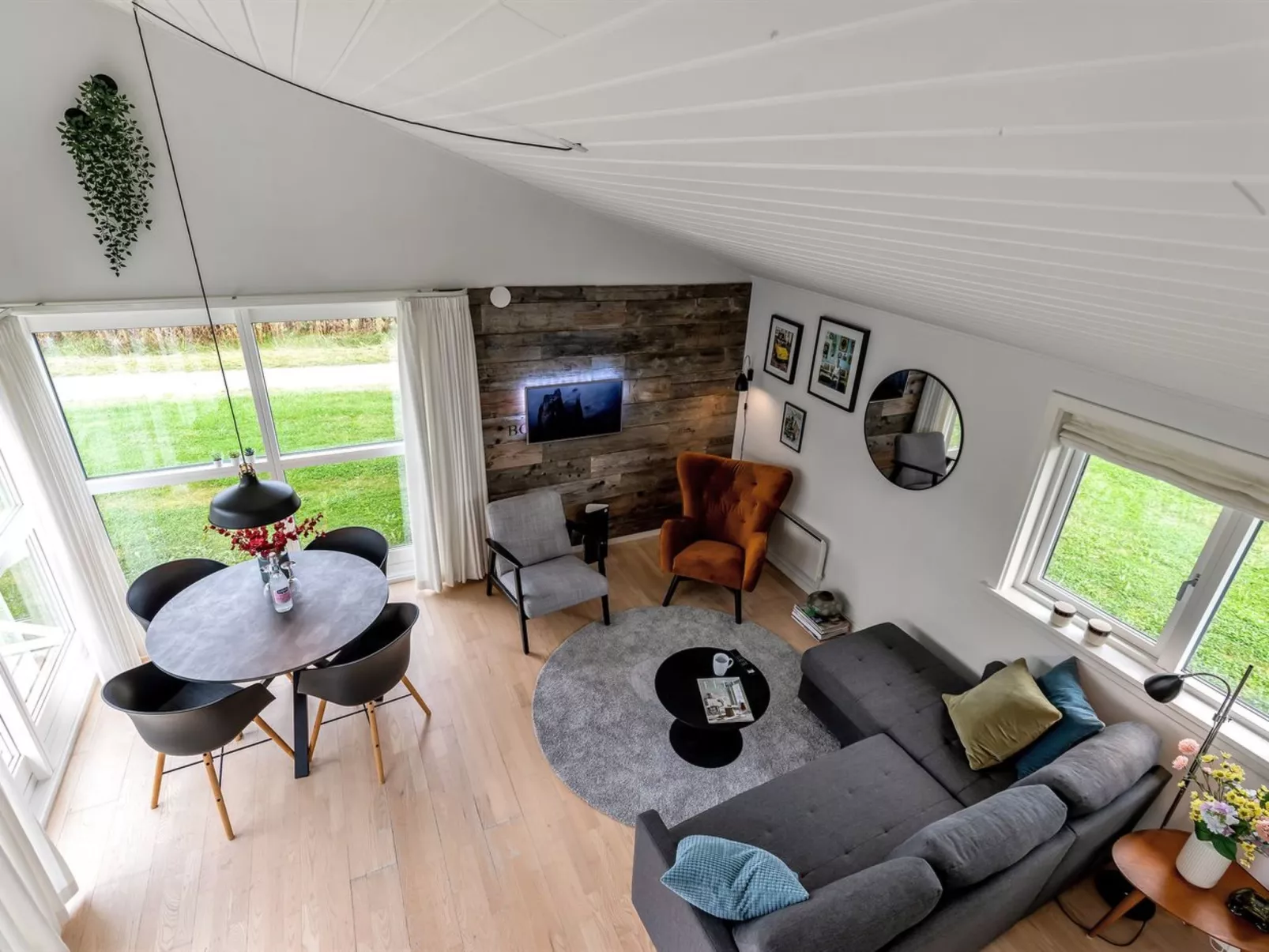 "Helemine" - 2.8km from the sea-Binnen