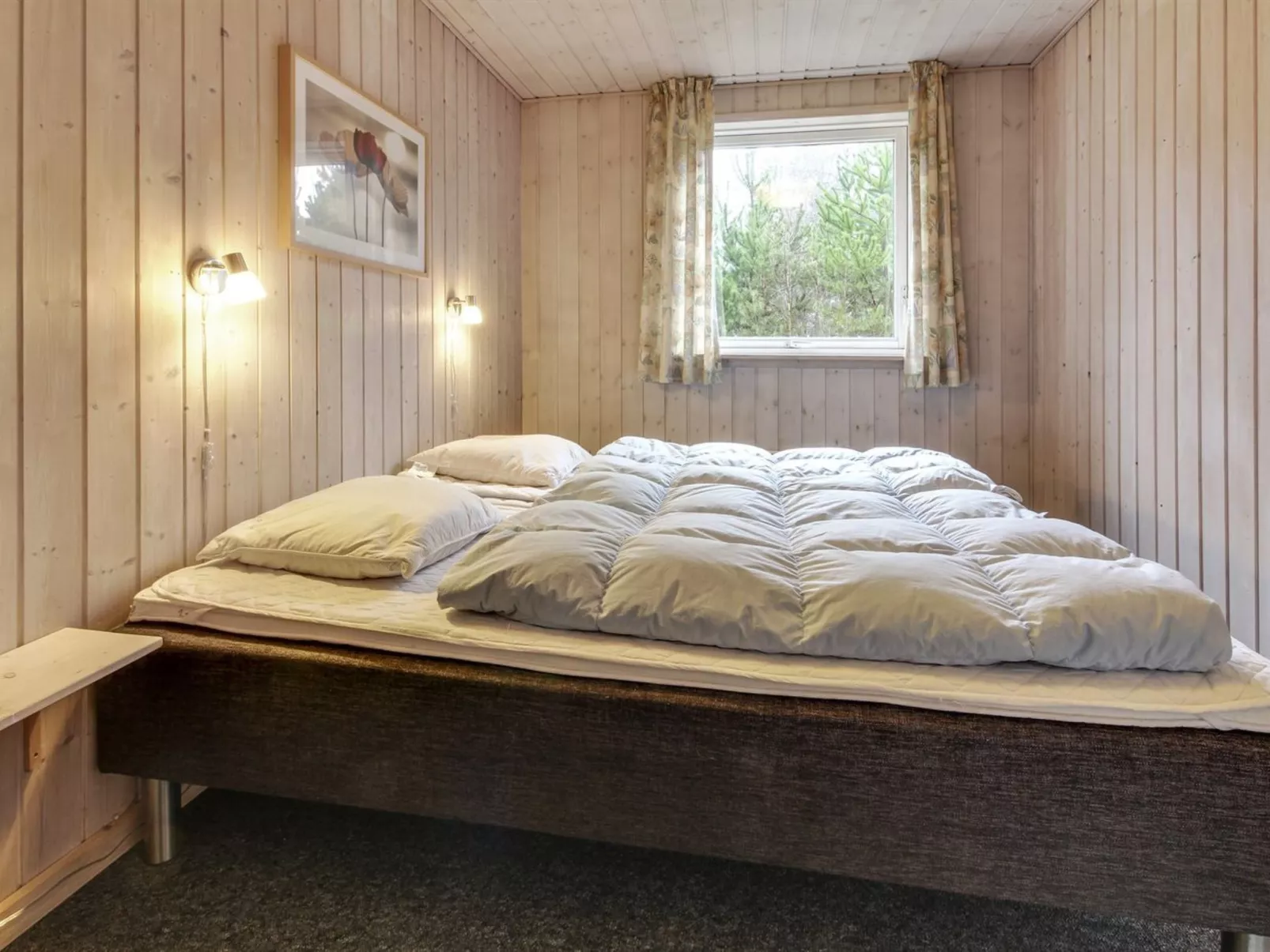 "Reidar" - 1km from the sea-Binnen