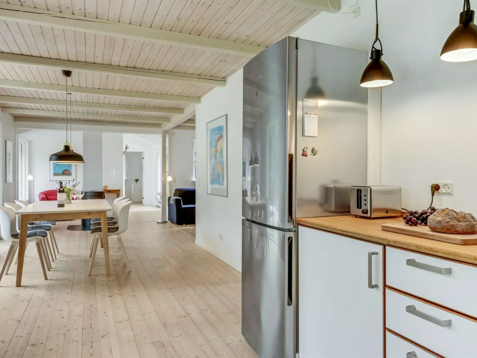 "Sverkel" - 700m from the sea-Binnen