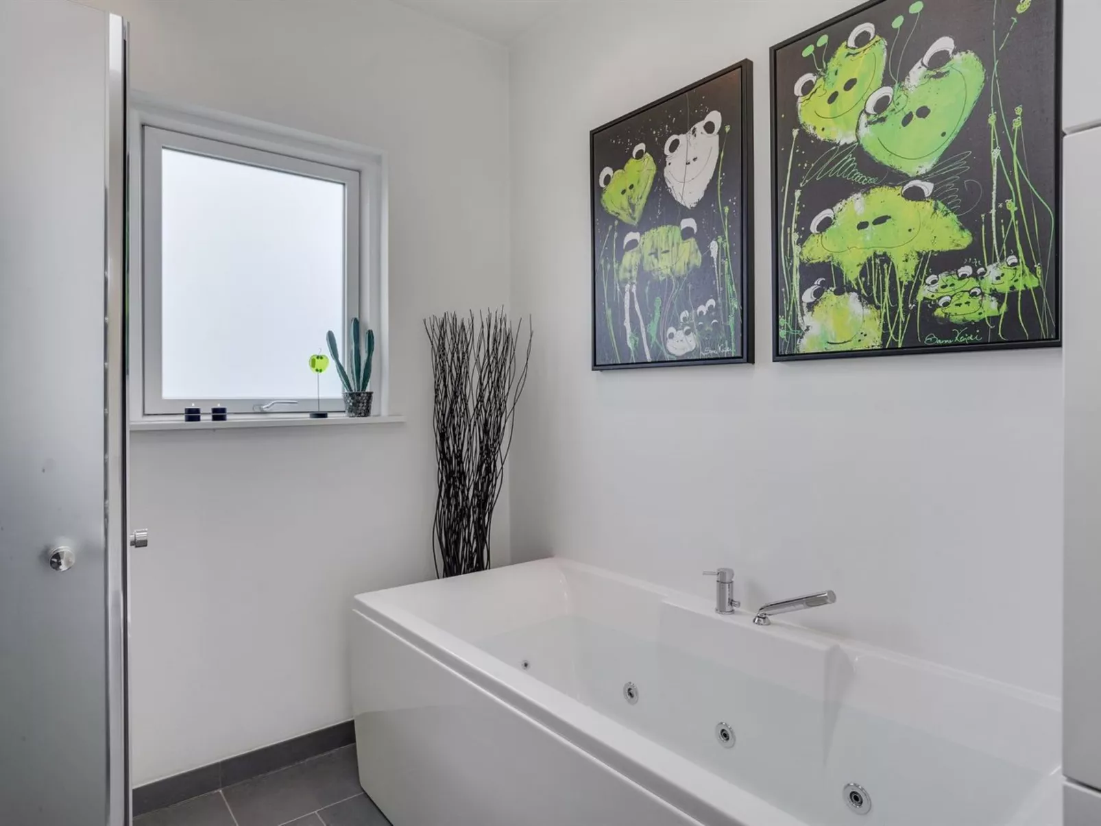 "Kuno" - 300m from the sea-Binnen