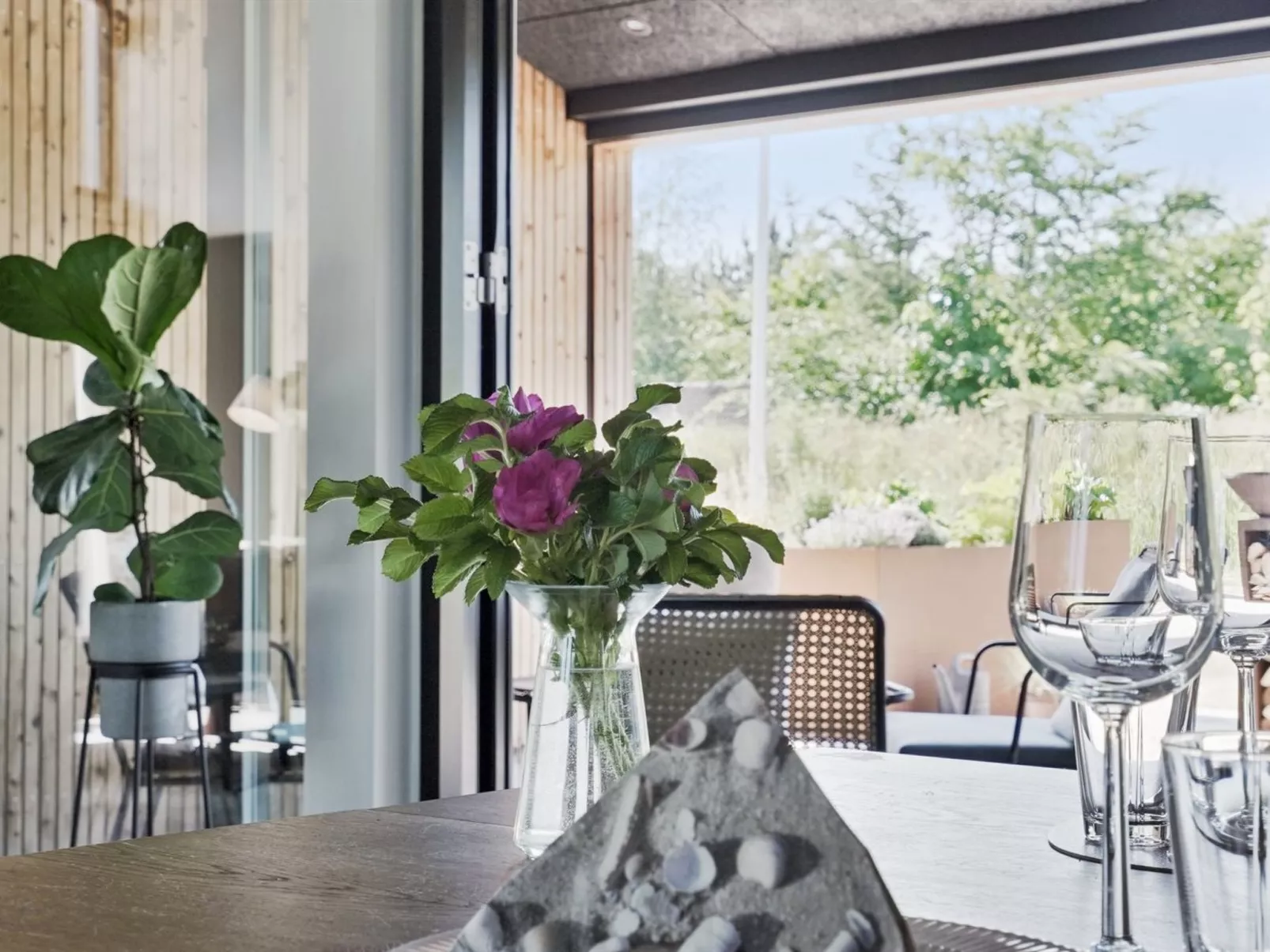 "Anderson" -  from the sea-Binnen