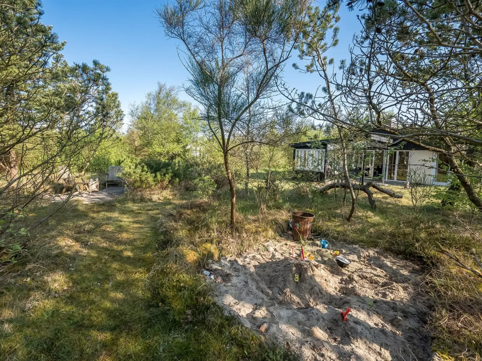 "Mirva" - 800m to the fjord-Buiten