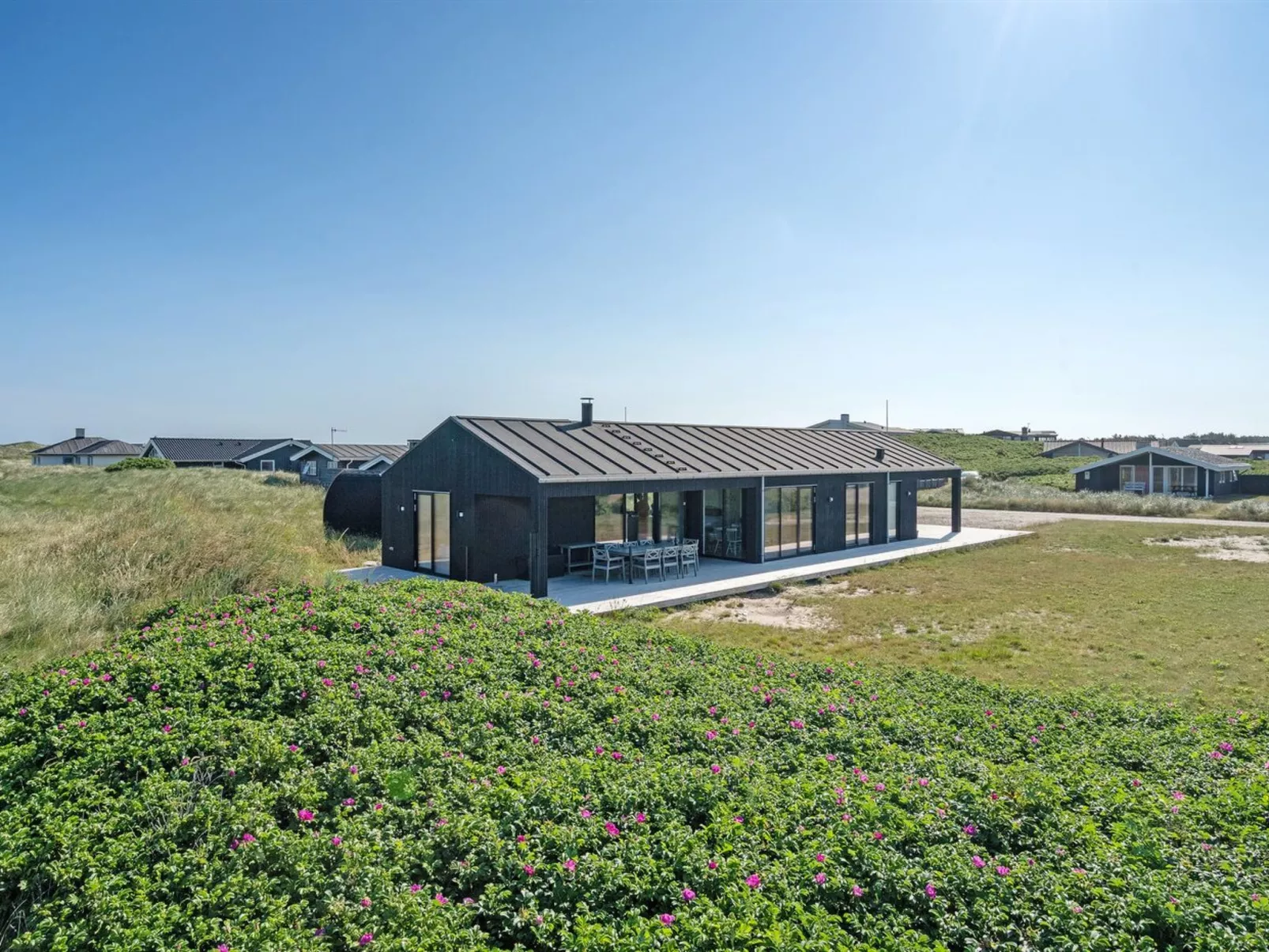 "Aiko" - 50m from the sea-Buiten