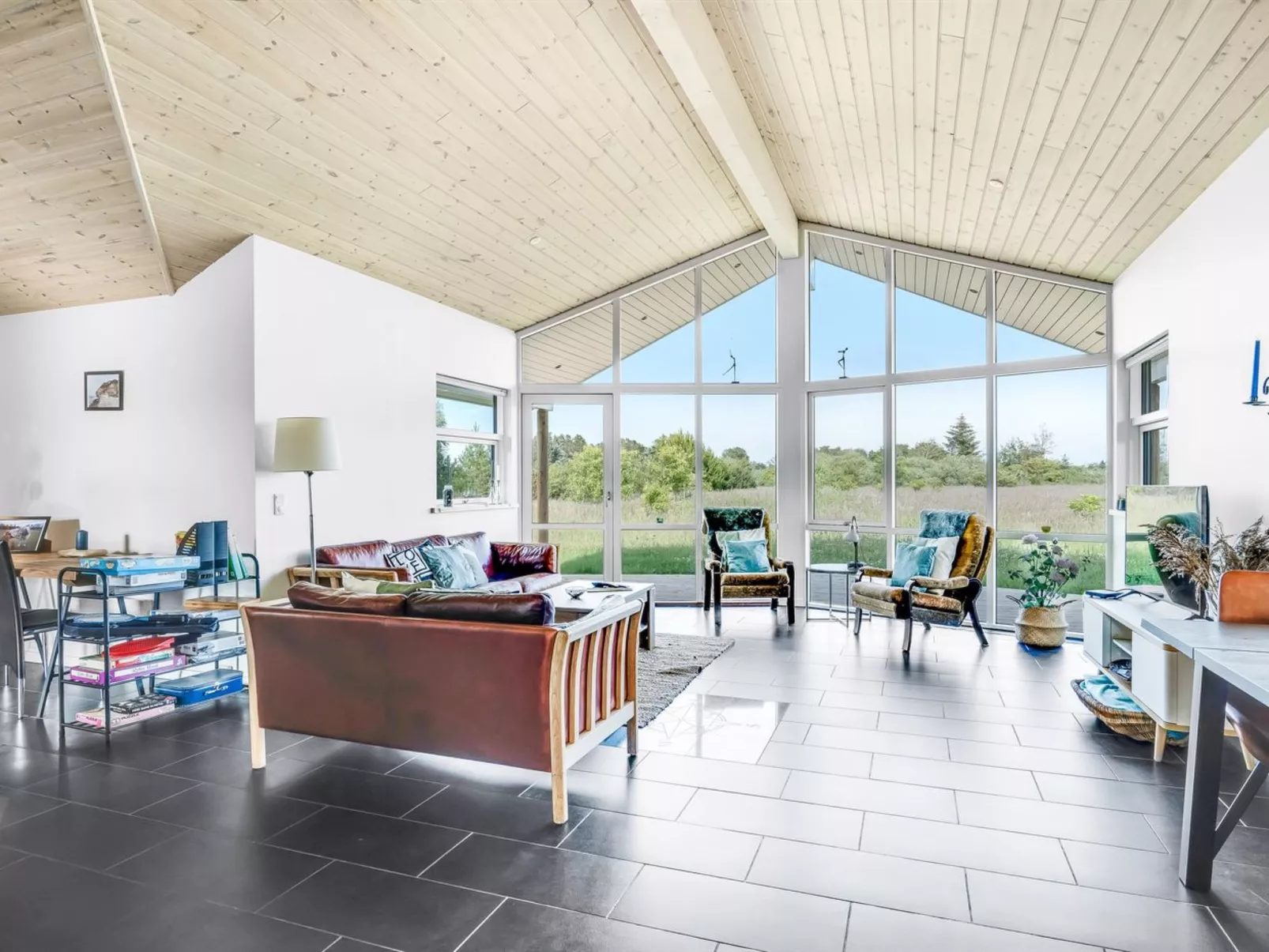 "Sulki" - 3.5km from the sea-Binnen