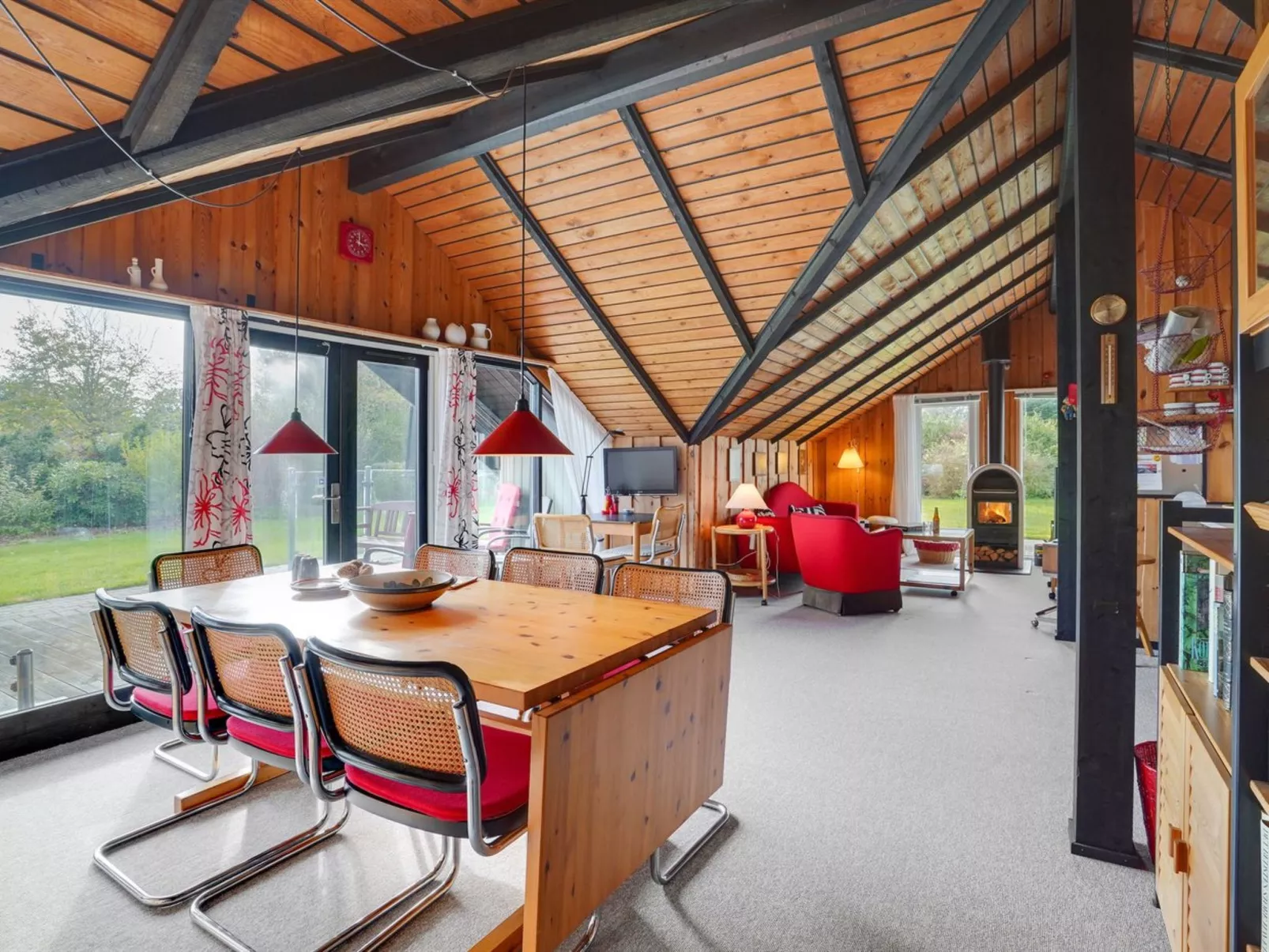 "Tenho" - 4.4km from the sea-Binnen