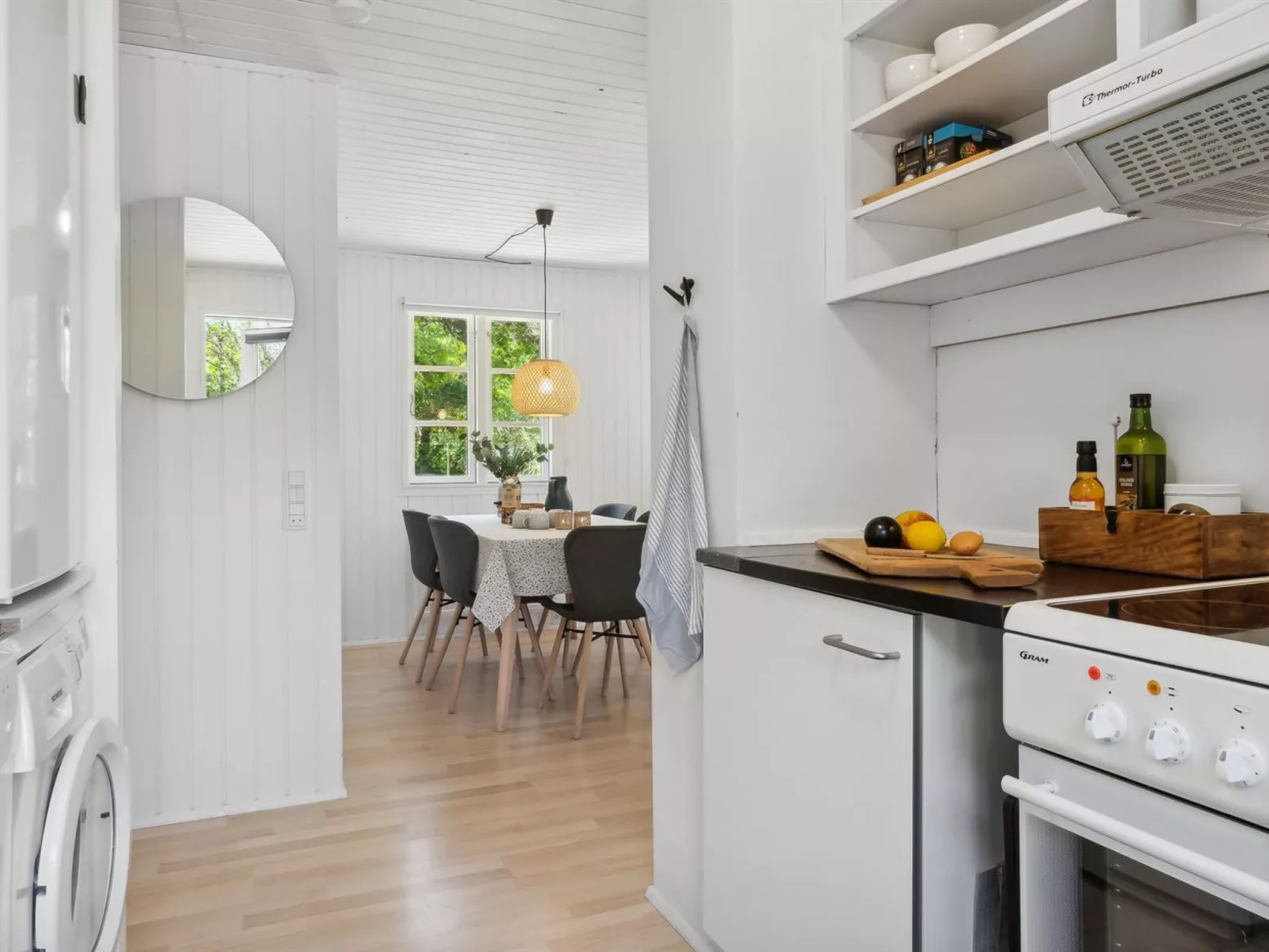 "Malou" - 350m from the sea-Binnen