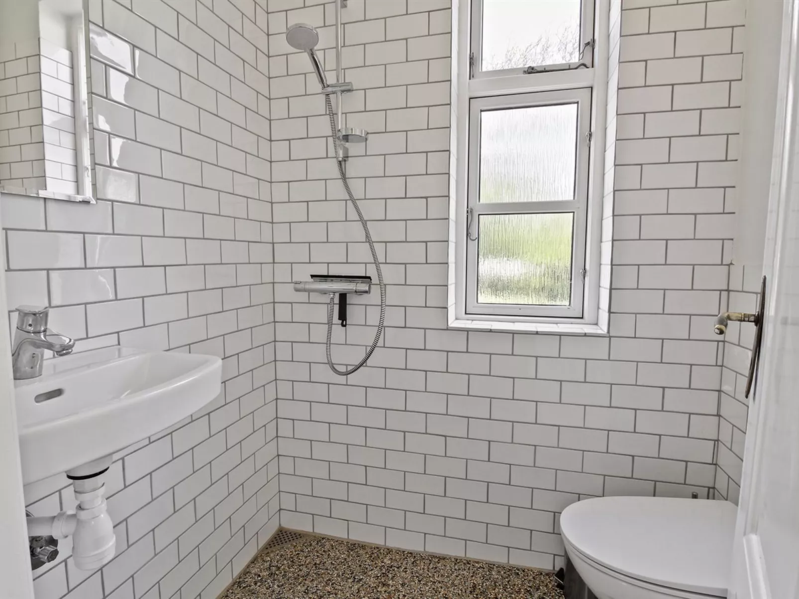 "Lilli" - 2km to the fjord-Binnen