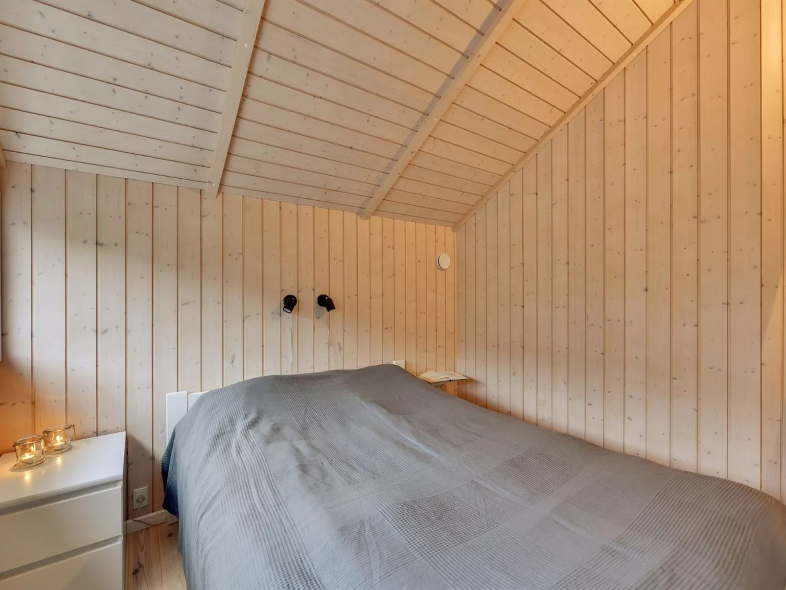 "Christan" - 1.2km from the sea-Binnen