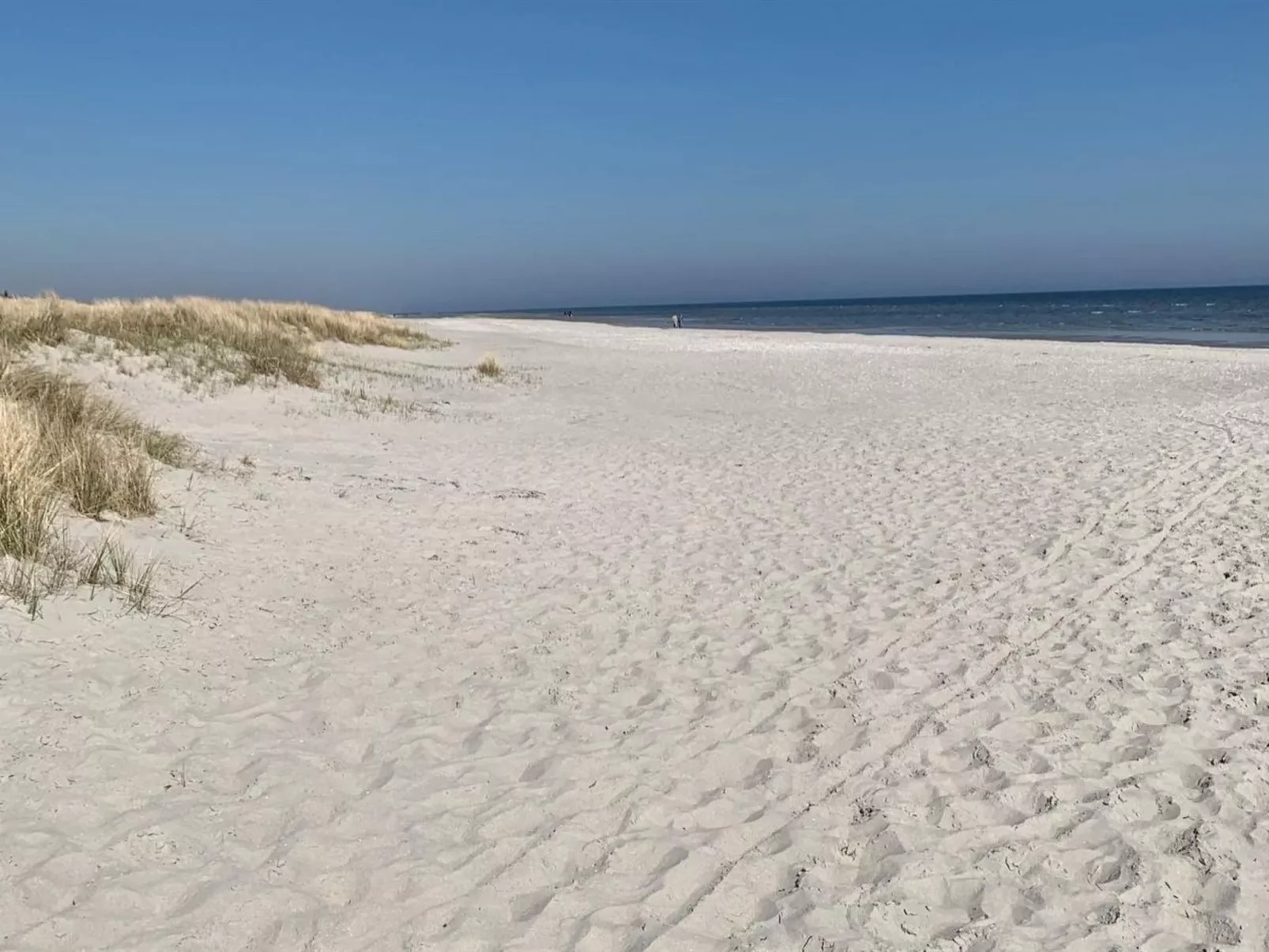 "Veiko" - 1.2km from the sea-Buiten