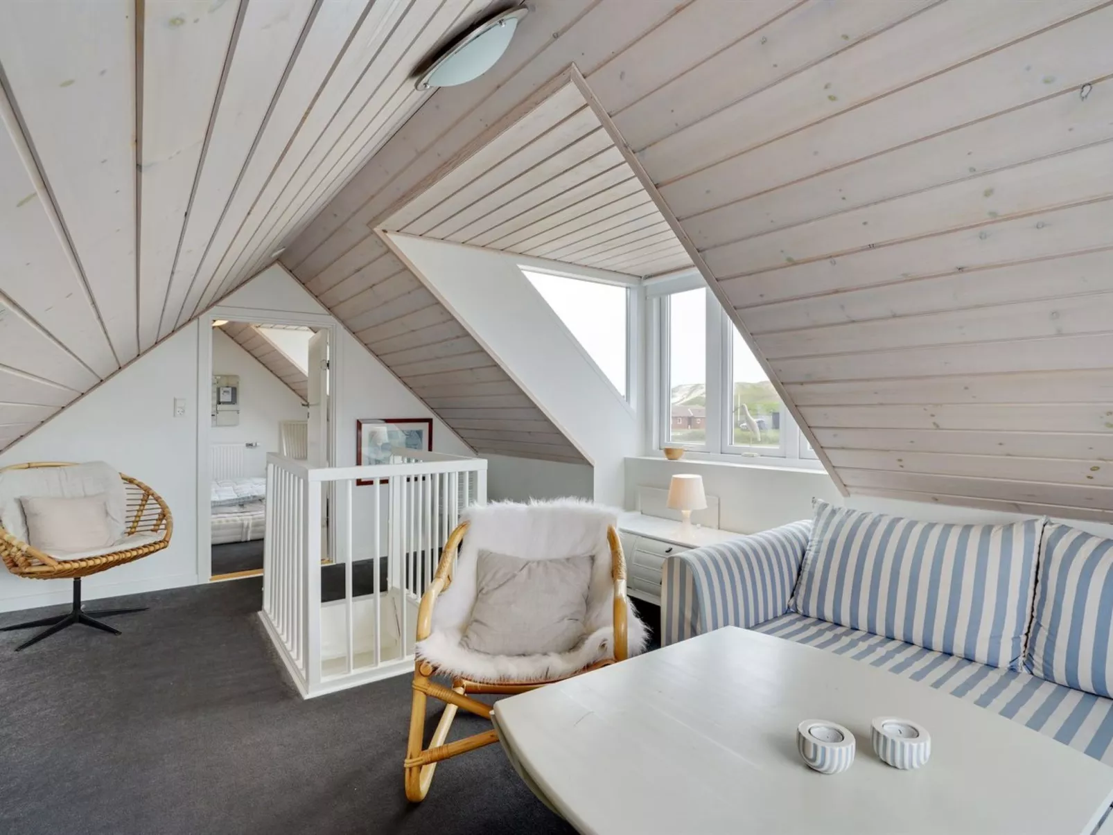 "Fransiska" -  from the sea-Binnen