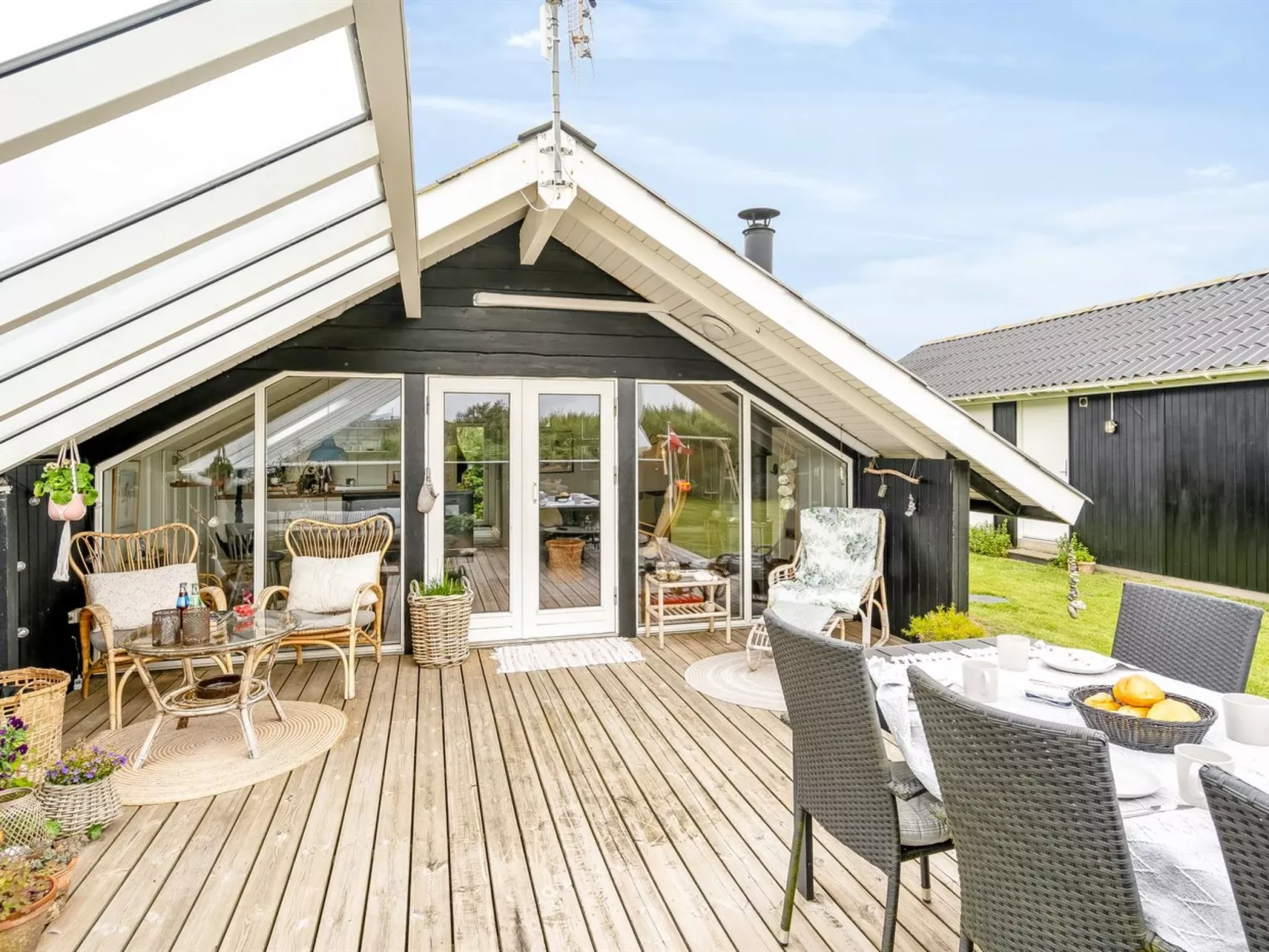 "Kamile" - 400m from the sea-Buiten