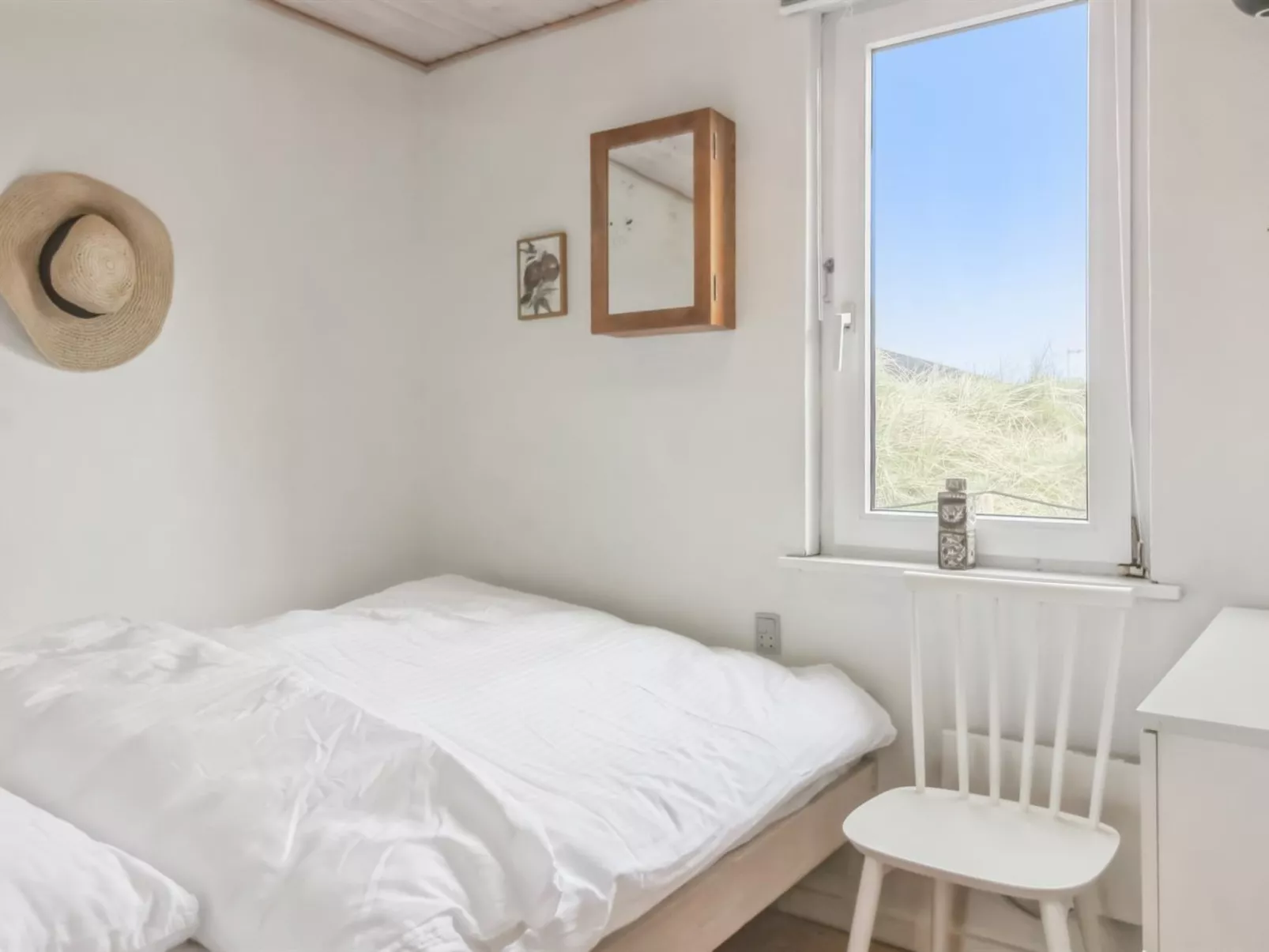 "Madsen" - 500m from the sea-Binnen