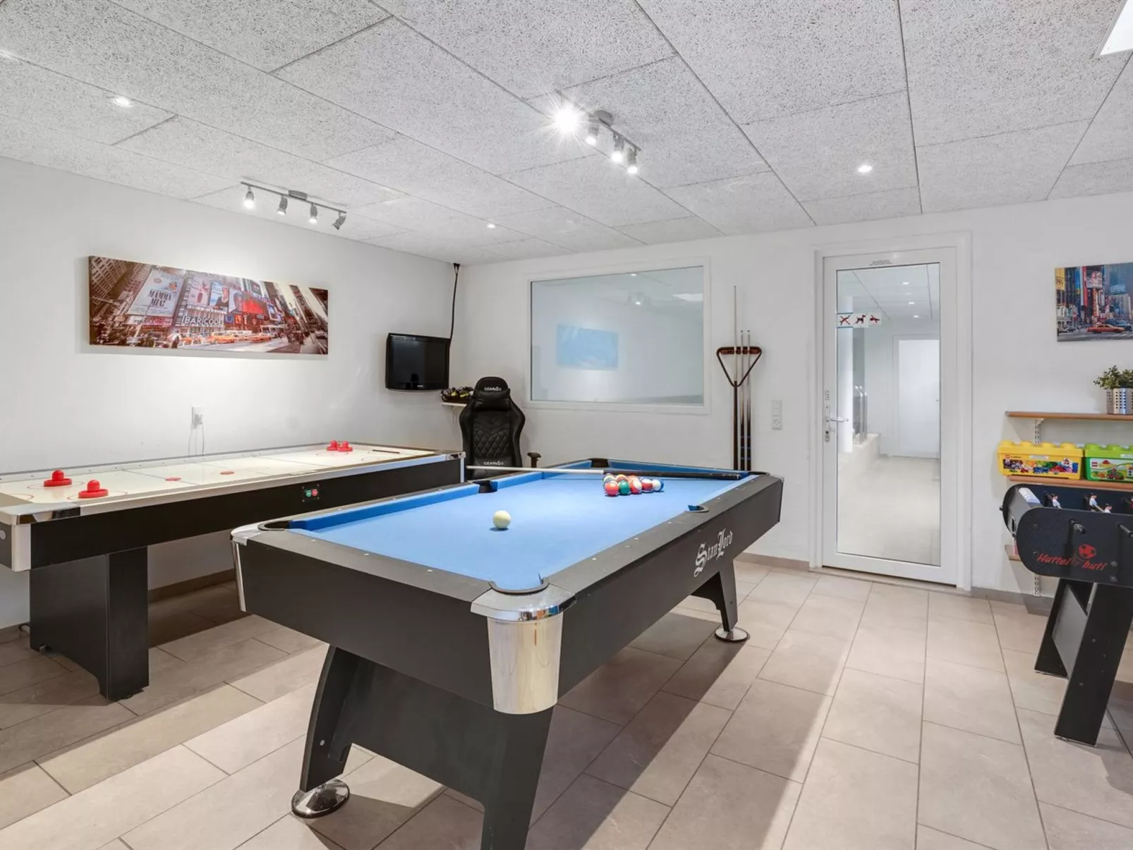 "Cara" - 200m from the sea-Binnen