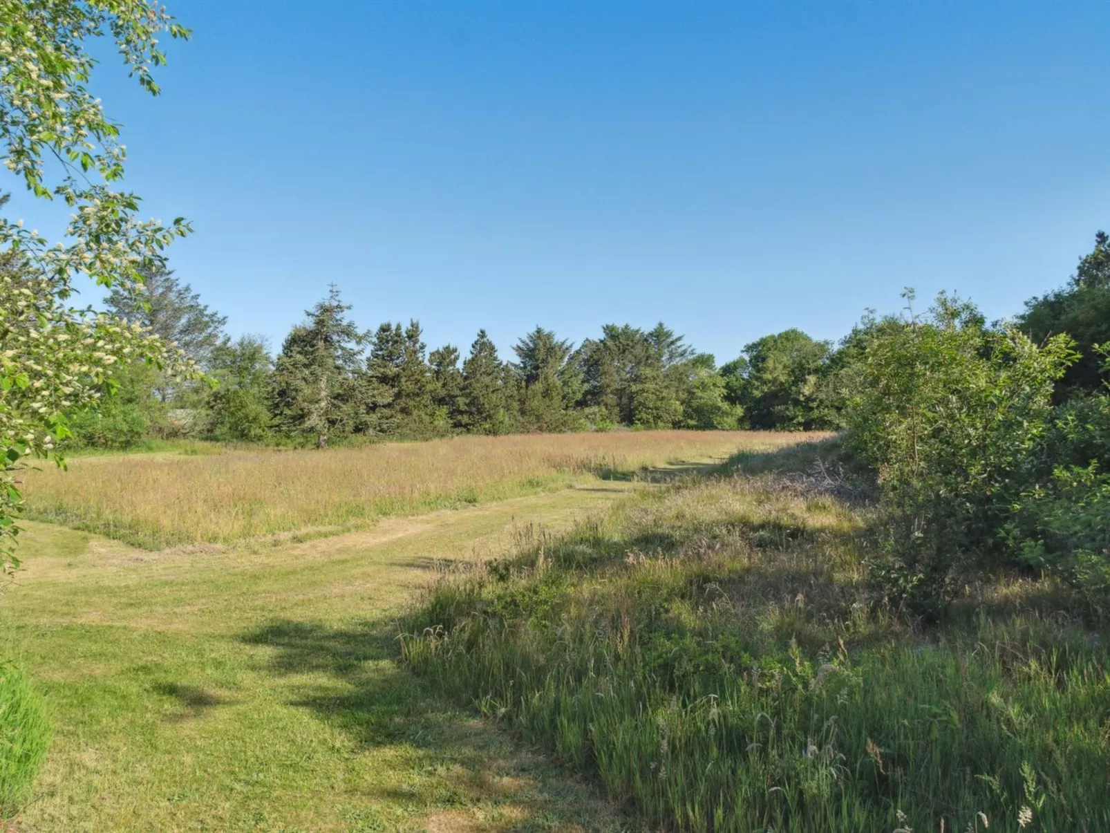 "Gertrudis" - 2km to the fjord-Buiten
