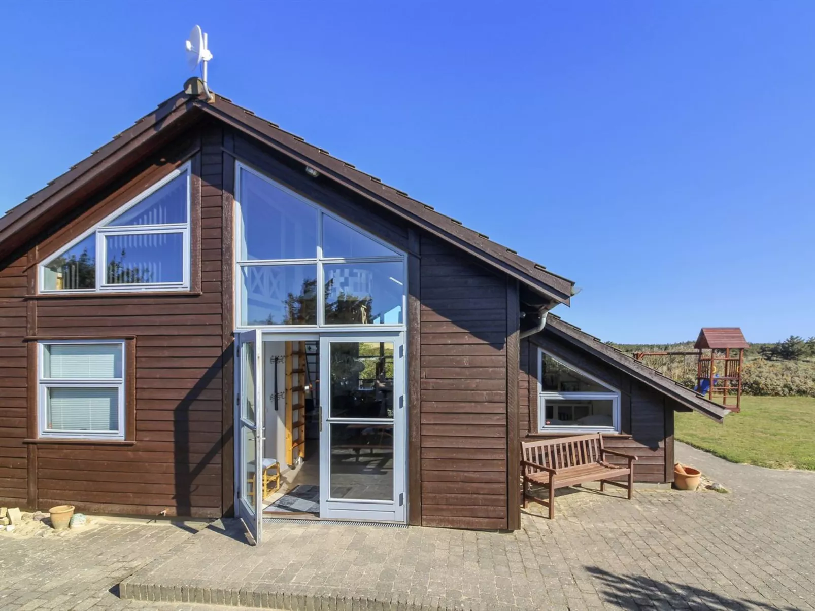 "Lothen" - 500m from the sea-Buiten