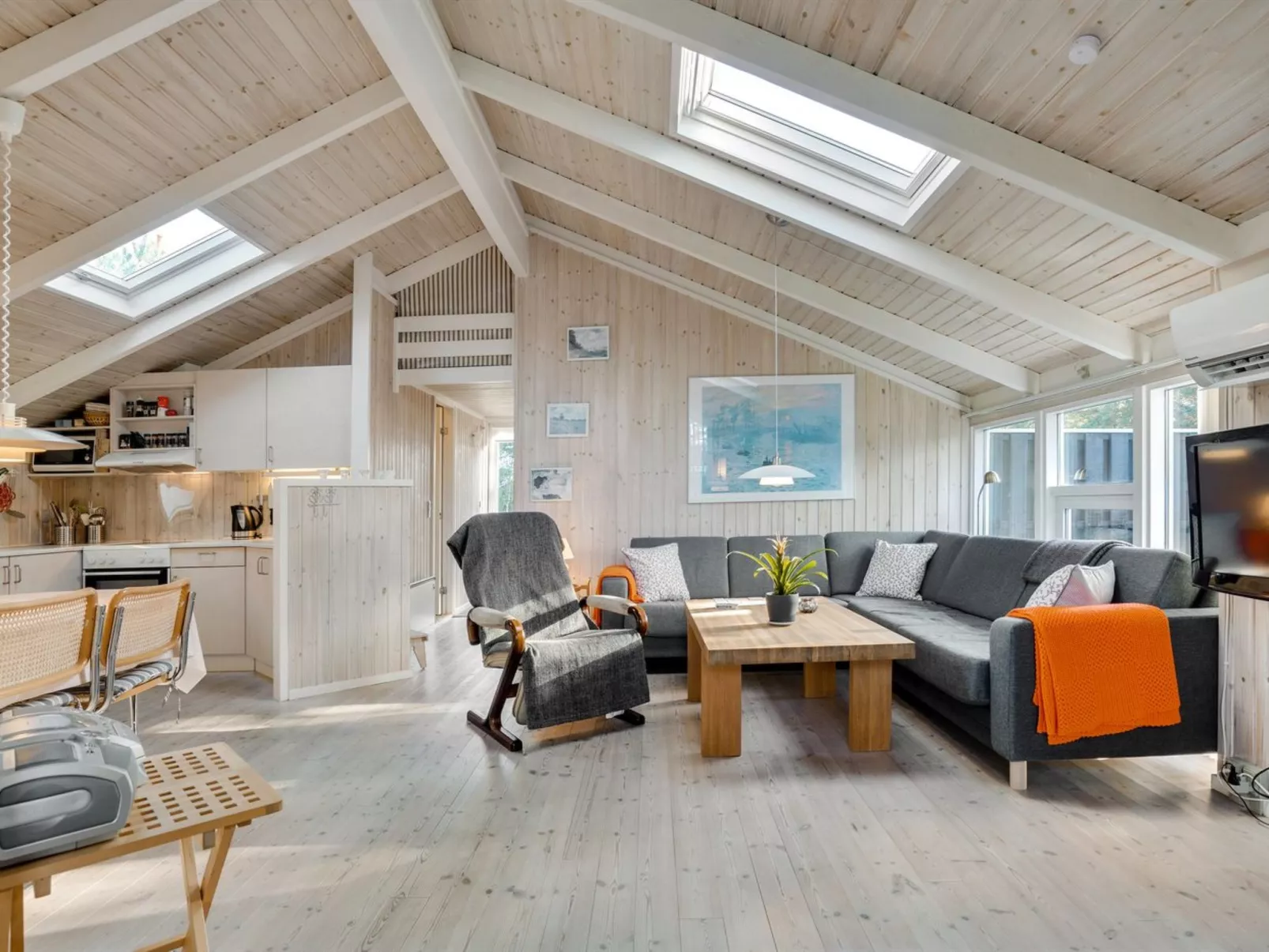 "Peter" - 400m from the sea-Binnen