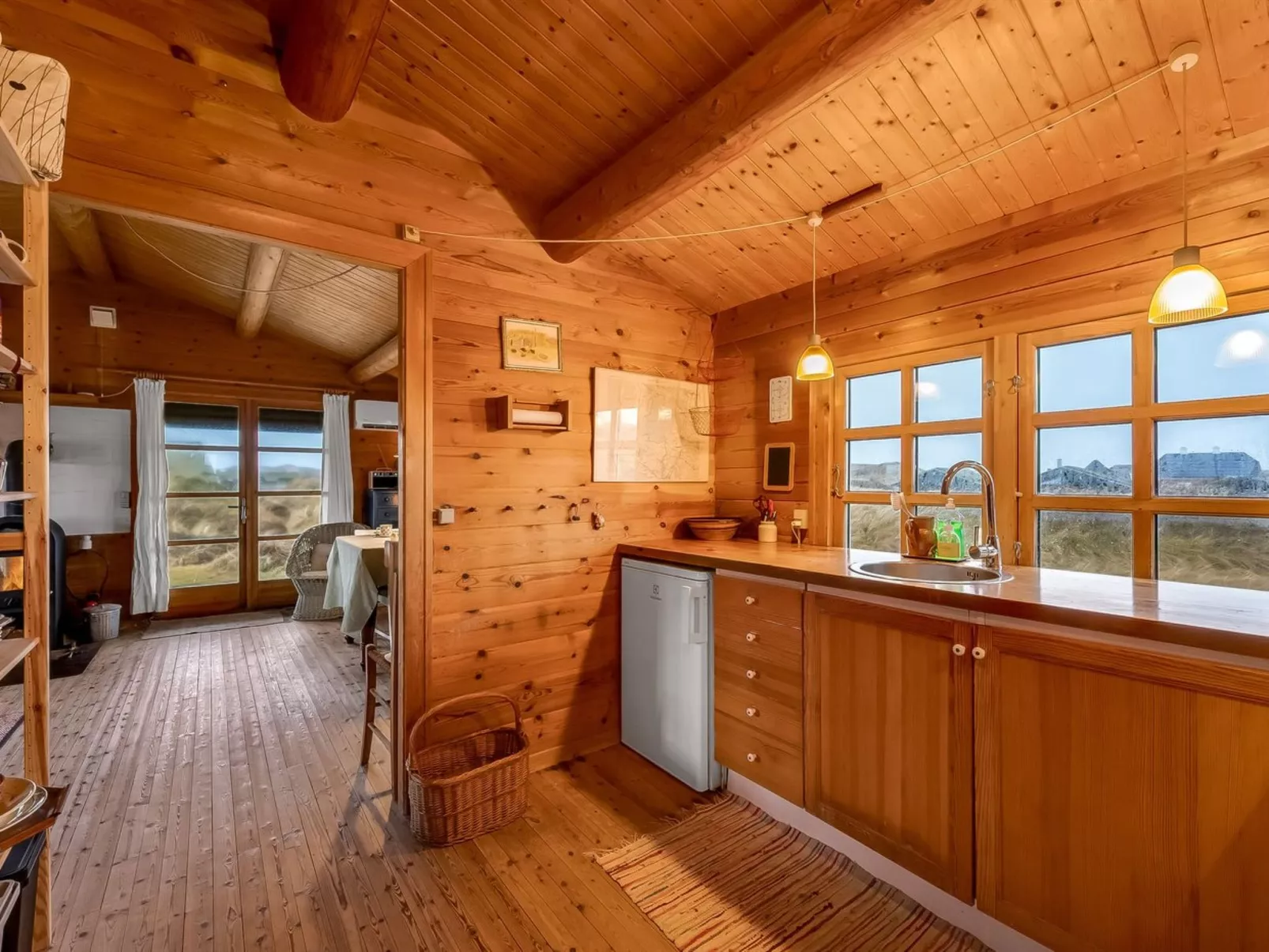 "Herfrith" -  from the sea-Binnen