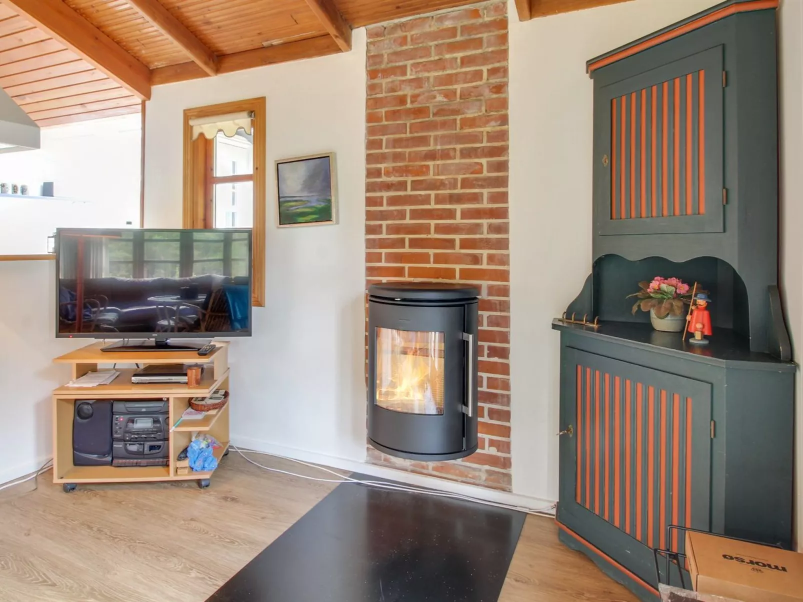 "Tirsa" - 3.9km from the sea-Binnen