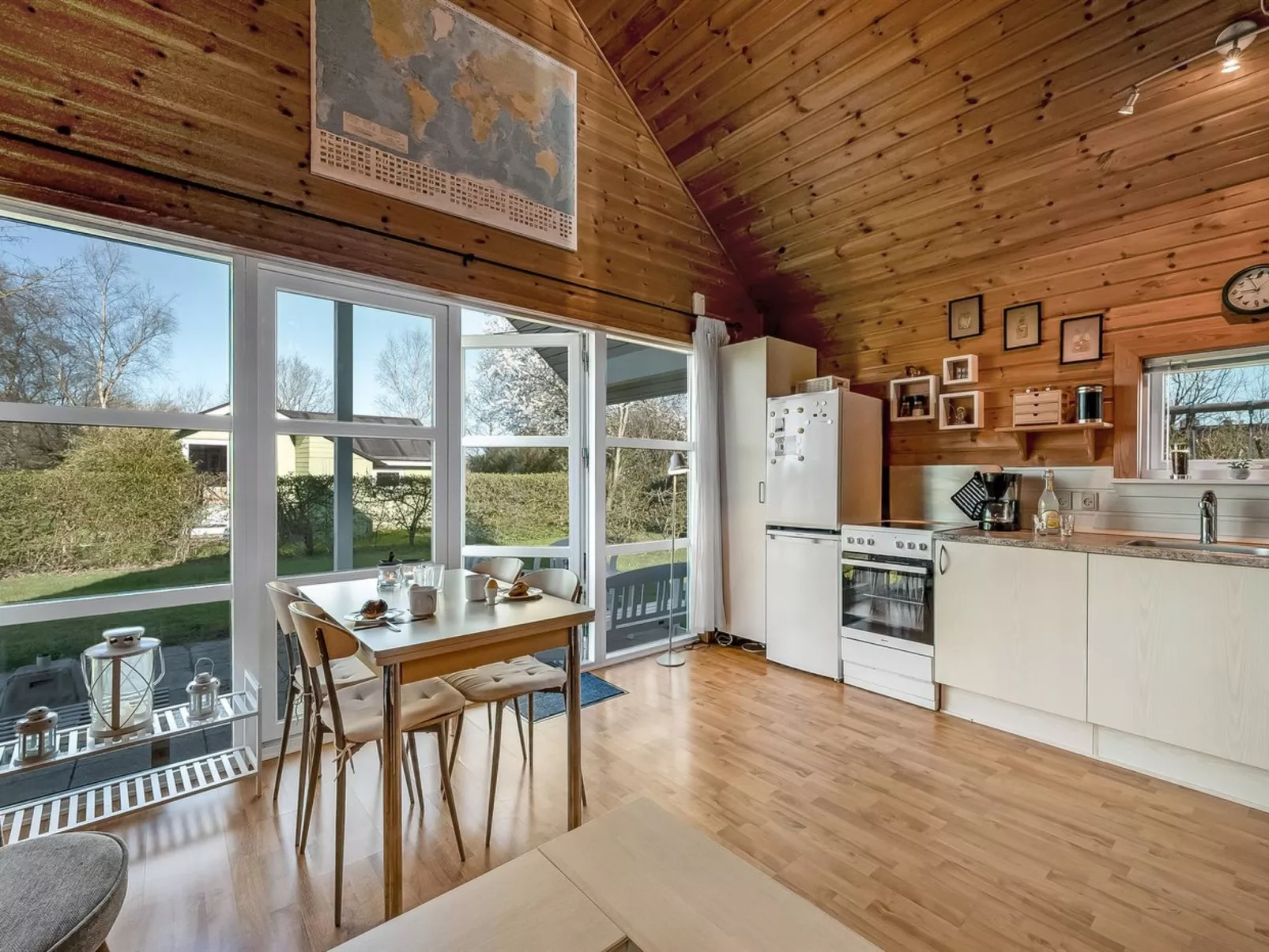 "Terese" - 45km from the sea-Binnen