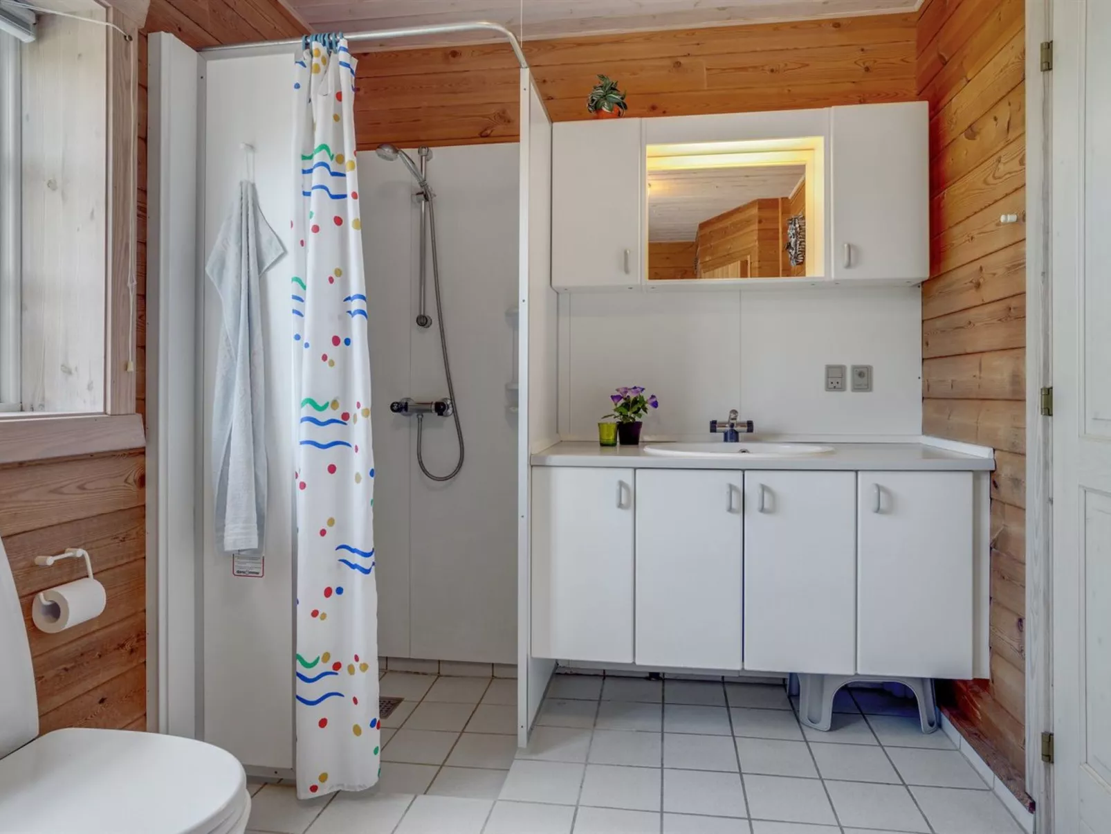 "Bjarnger" - 200m from the sea-Binnen