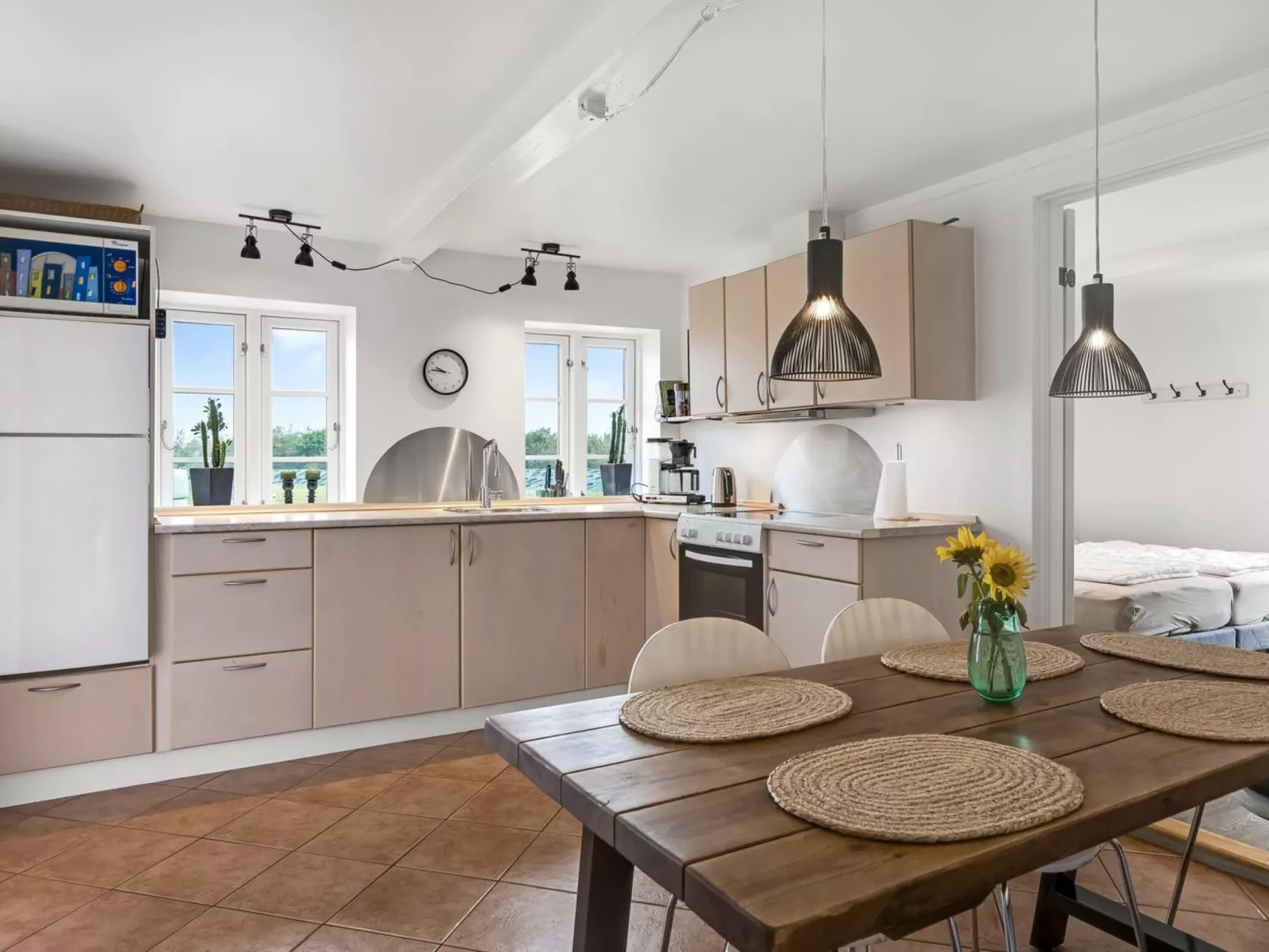 "Dolfine" - 15km from the sea-Binnen