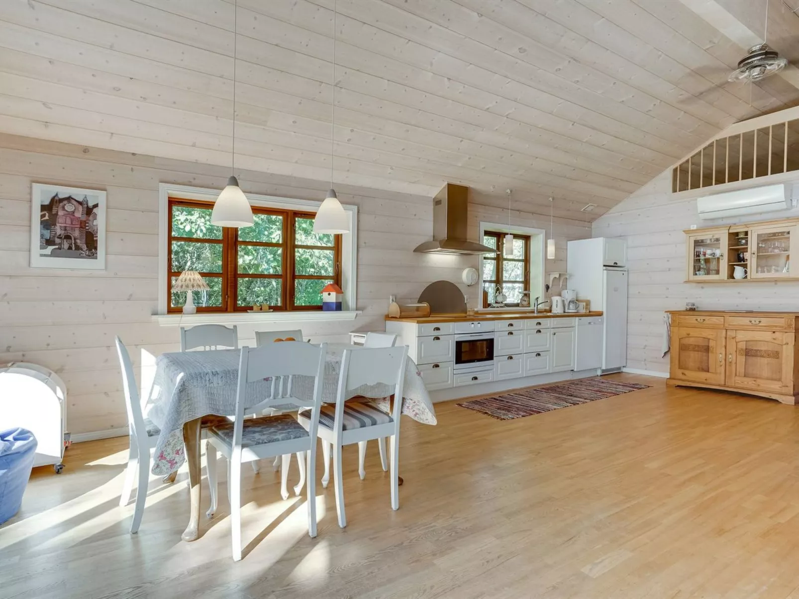 "Floriane" - 700m from the sea-Binnen