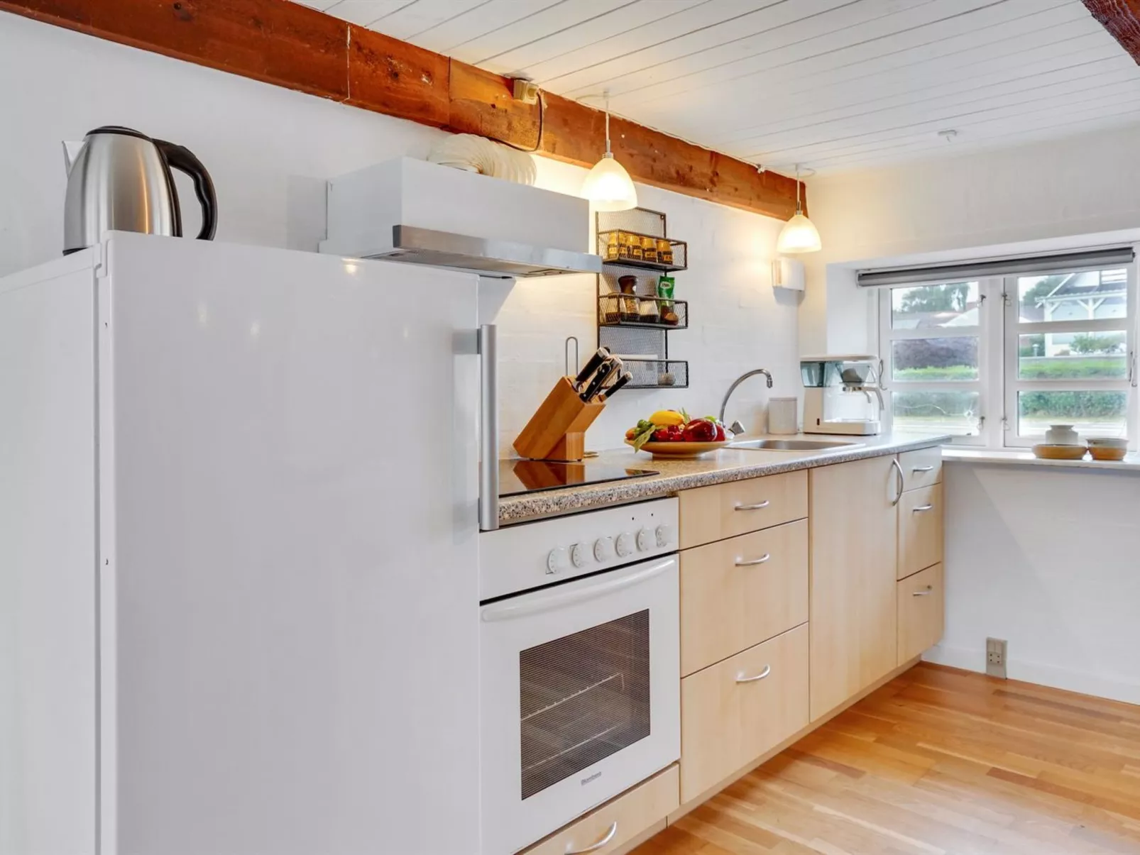 "Miko" - 19km from the sea-Binnen