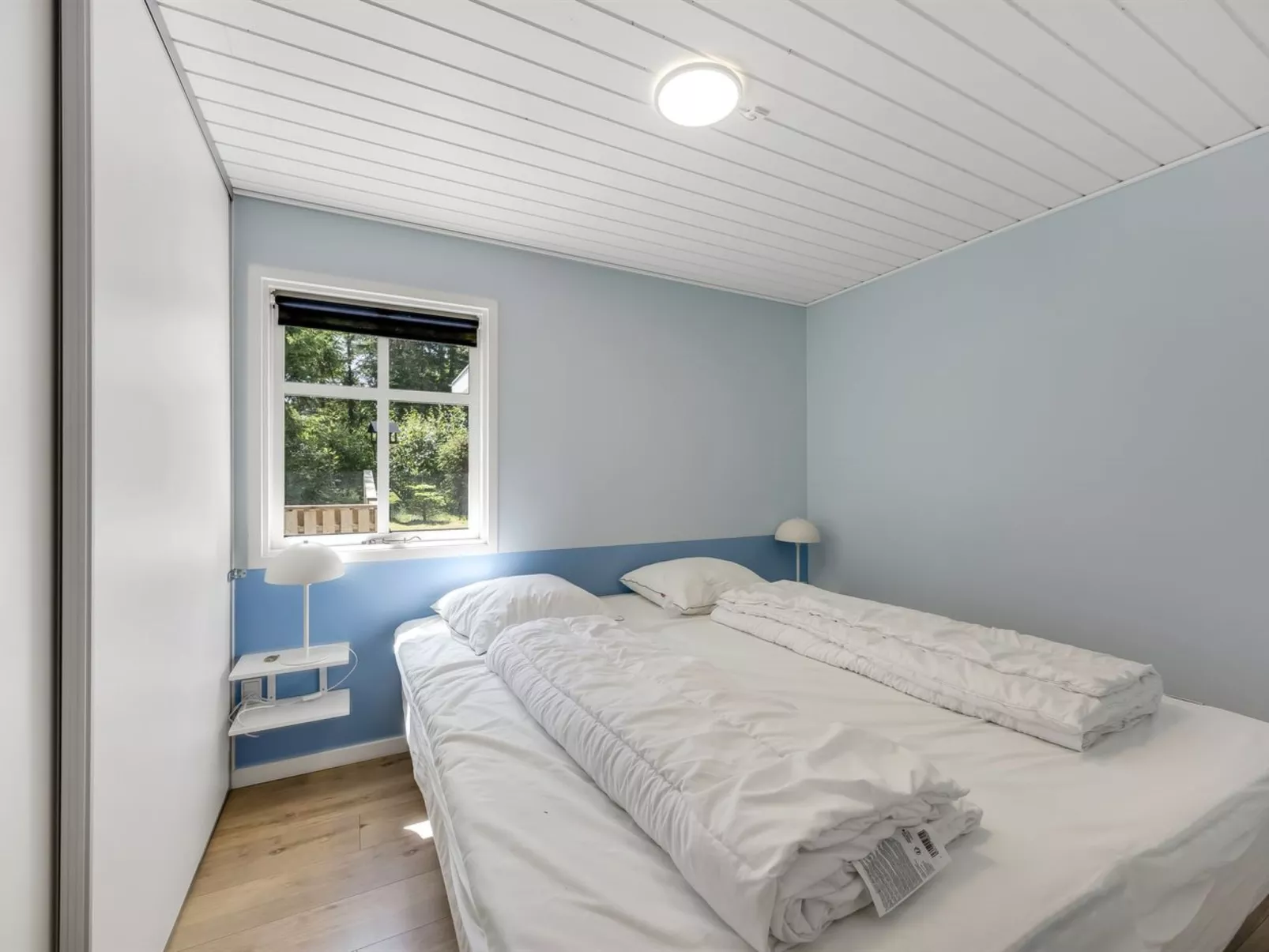 "Marise" -  from the sea-Binnen