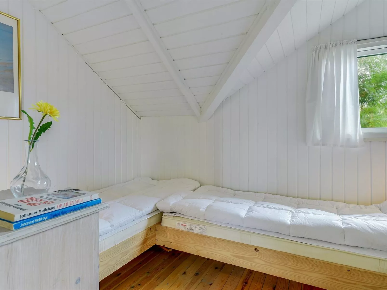 "Hjalmine" - 250m from the sea-Binnen