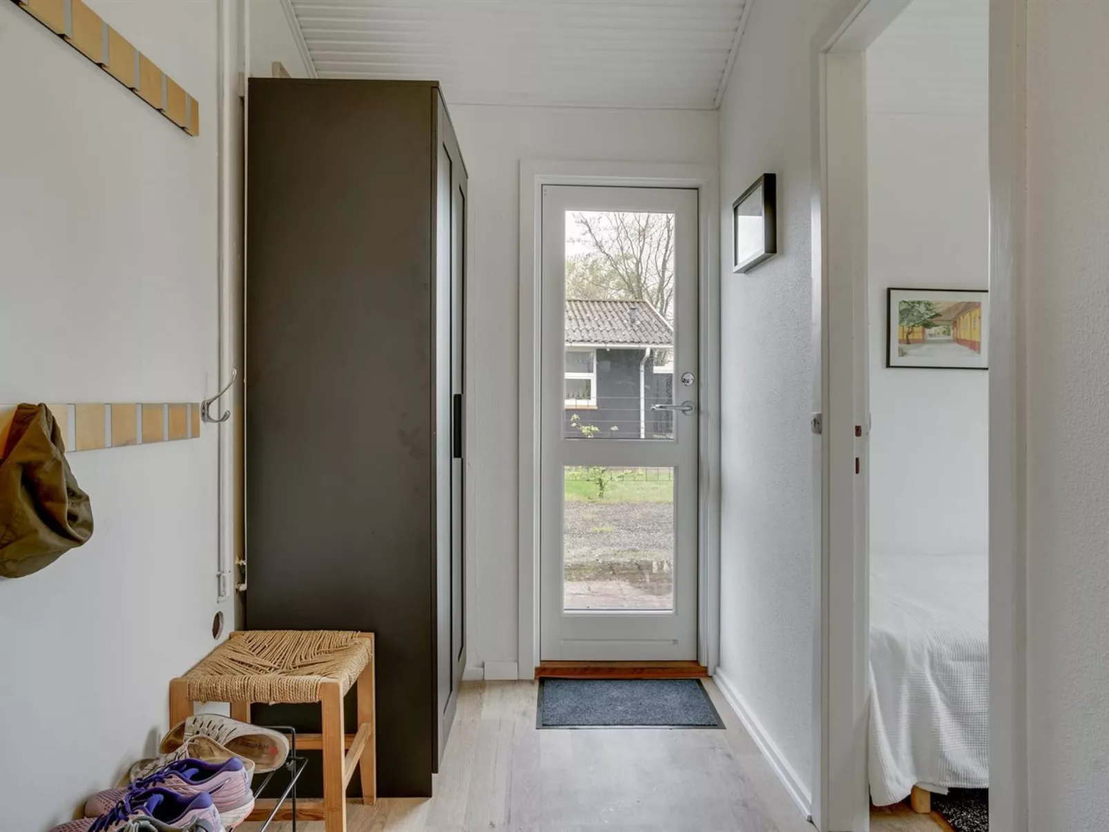 "Ainikki" - 200m from the sea-Binnen