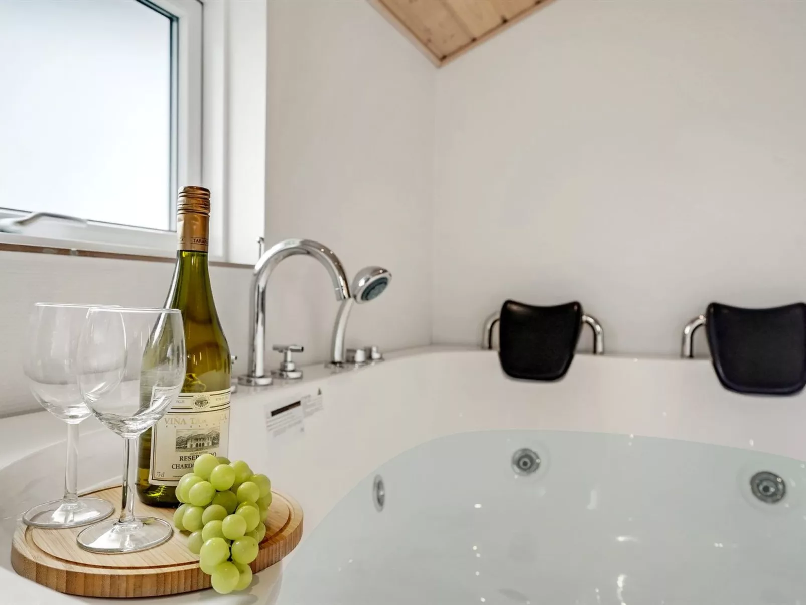 "Frido" - 400m from the sea-Binnen