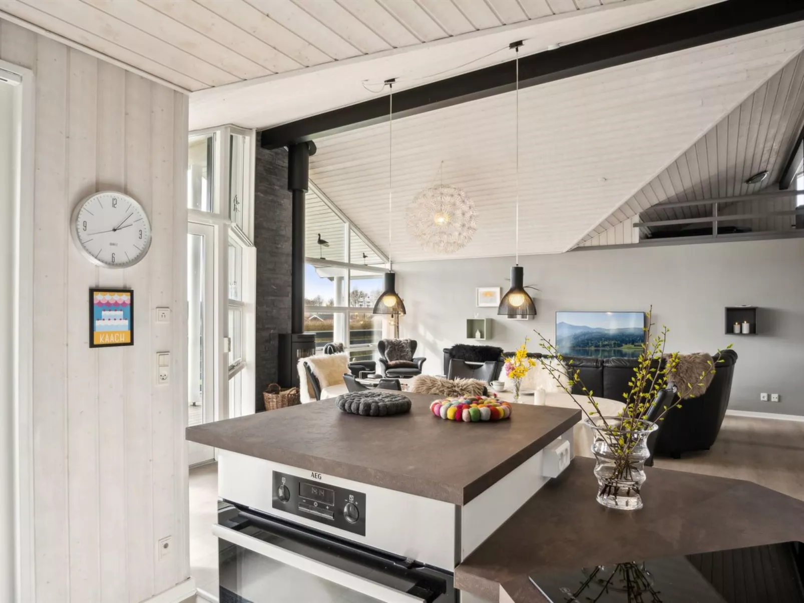 "Sylvana" - 400m from the sea-Binnen