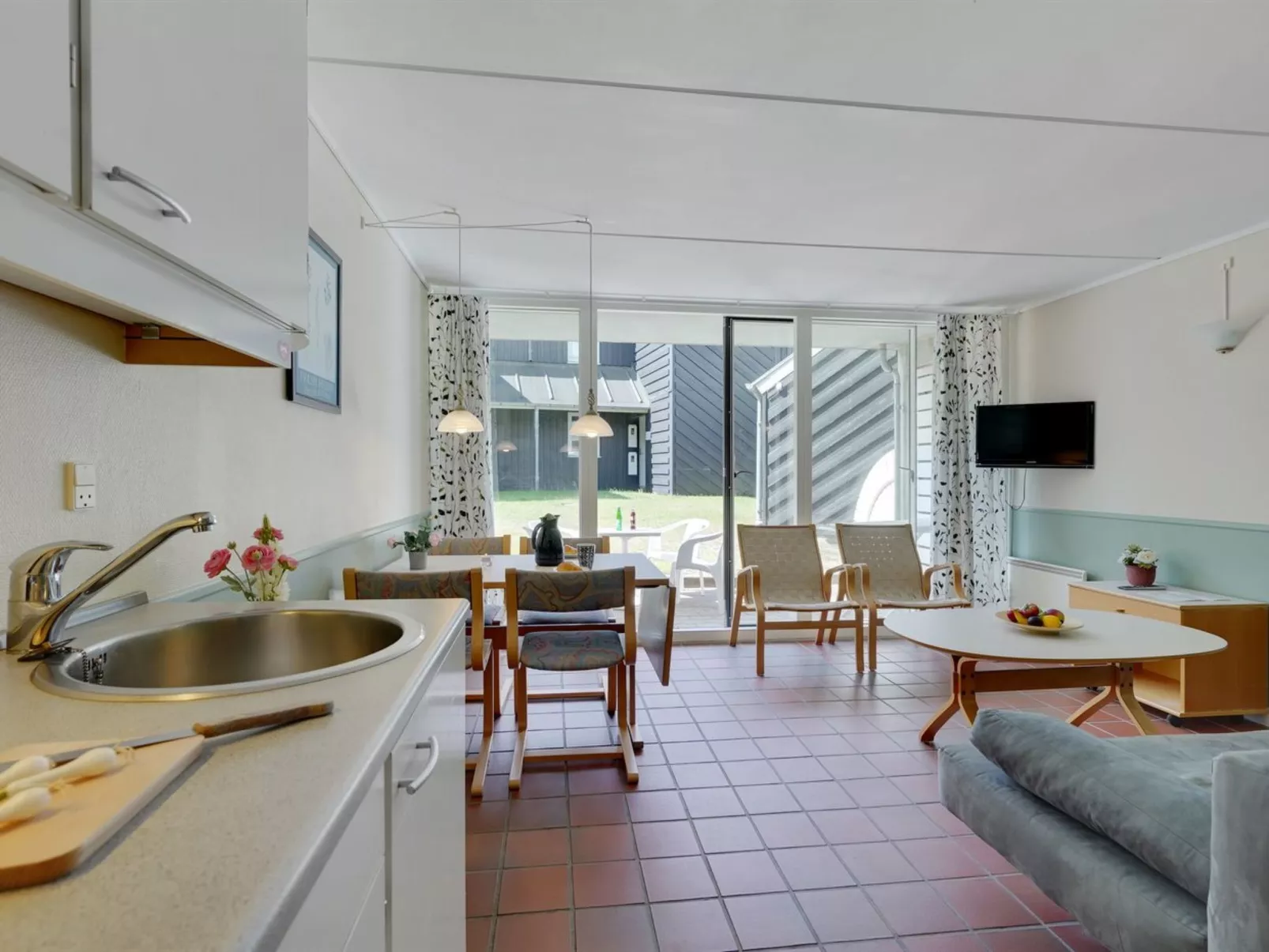 "Ama" - 100m from the sea-Binnen