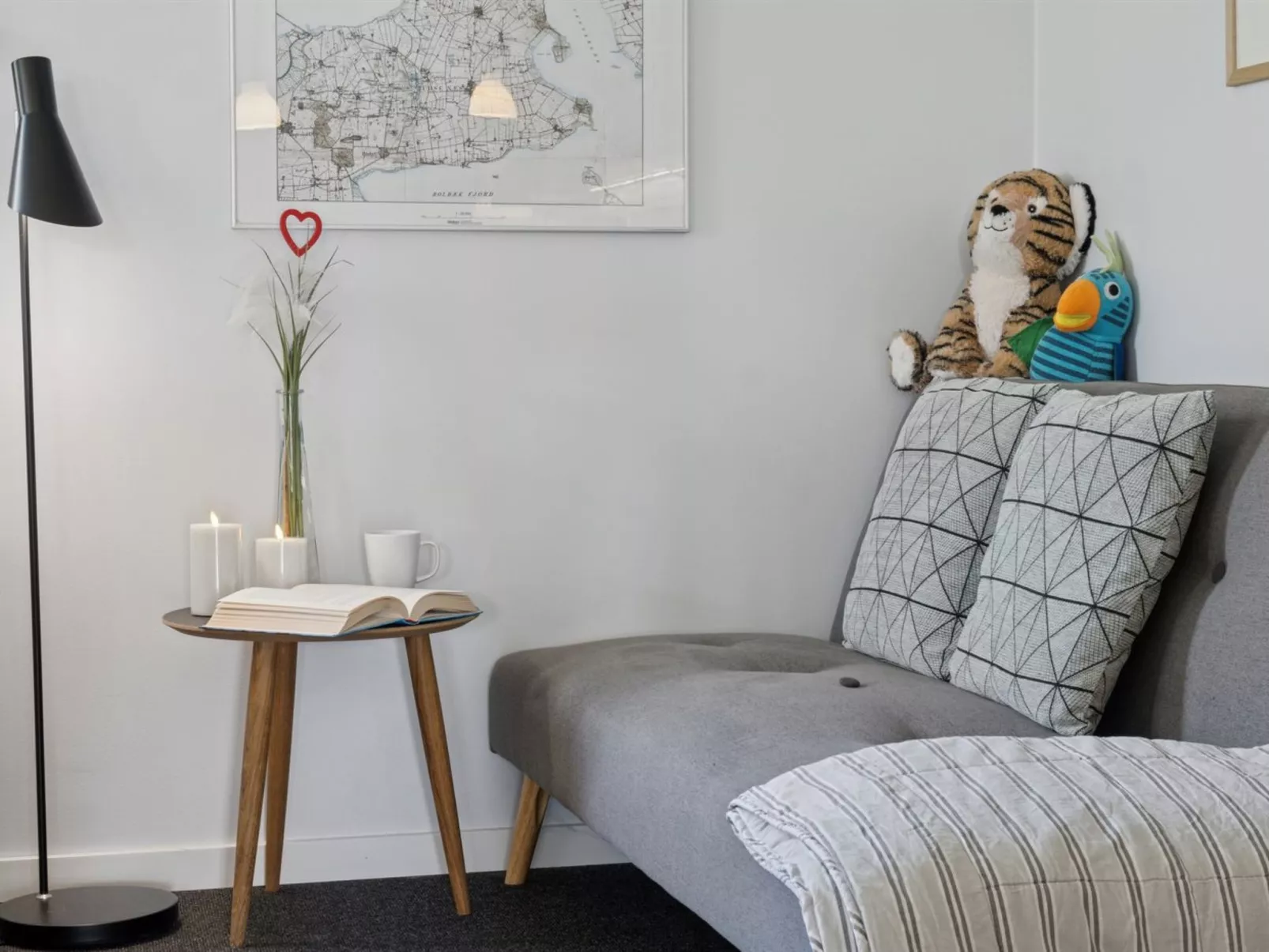 "Ømund" - 600m to the fjord-Binnen