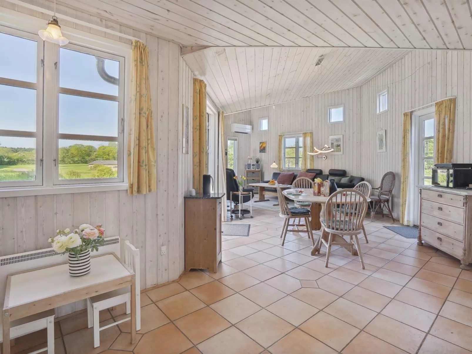 "Alma" - 400m from the sea-Binnen