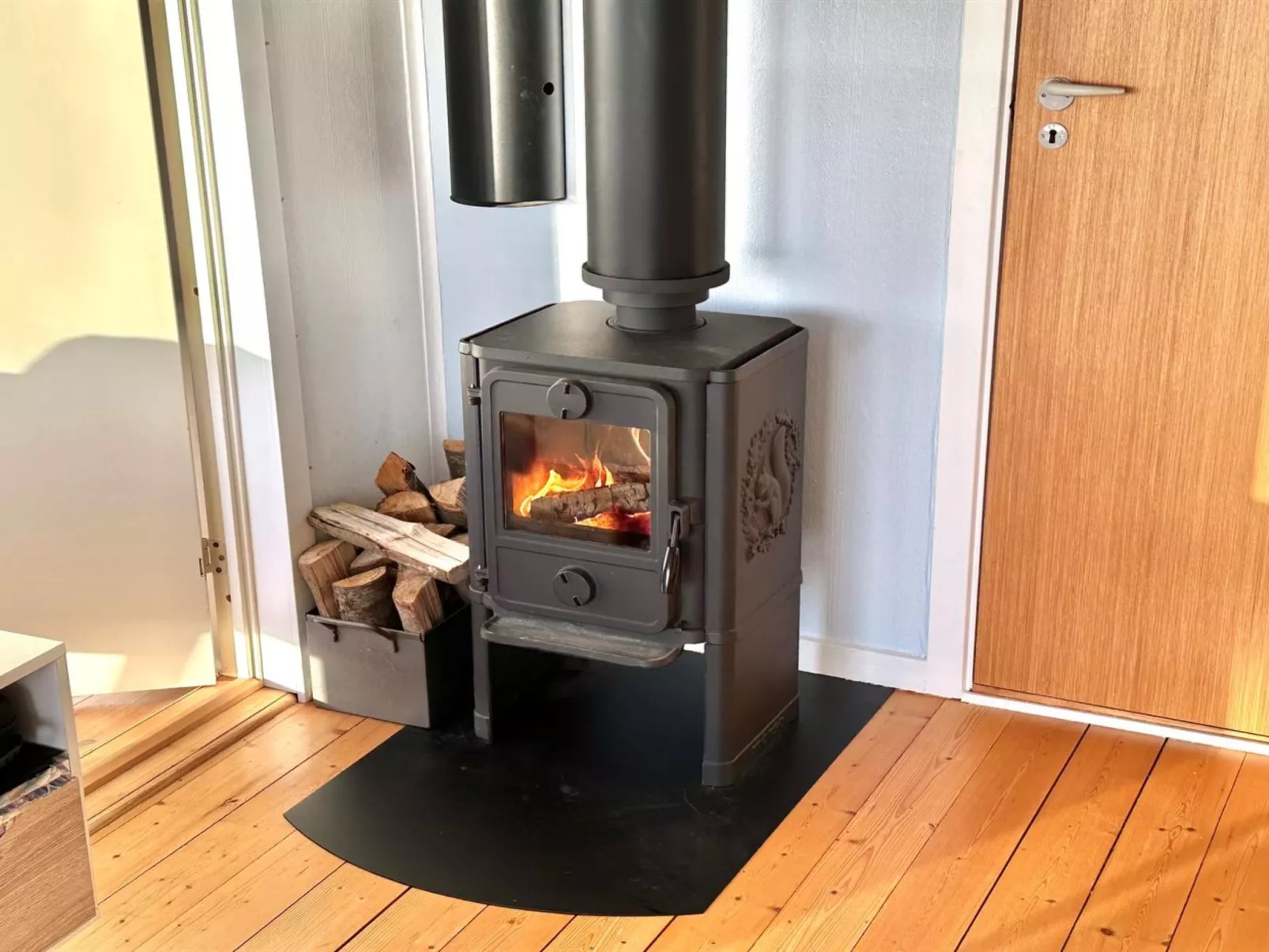 "Axeln" - 300m to the fjord-Binnen