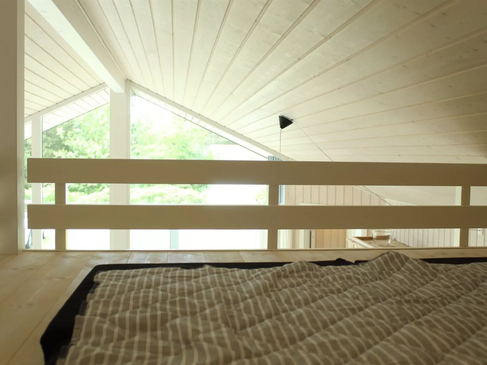 "Elevine" - 300m to the fjord-Binnen