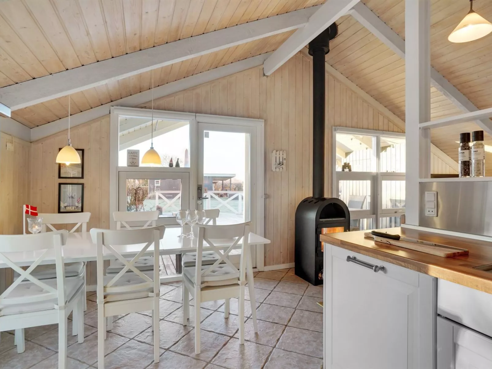 "Nilsa" - 400m from the sea-Binnen