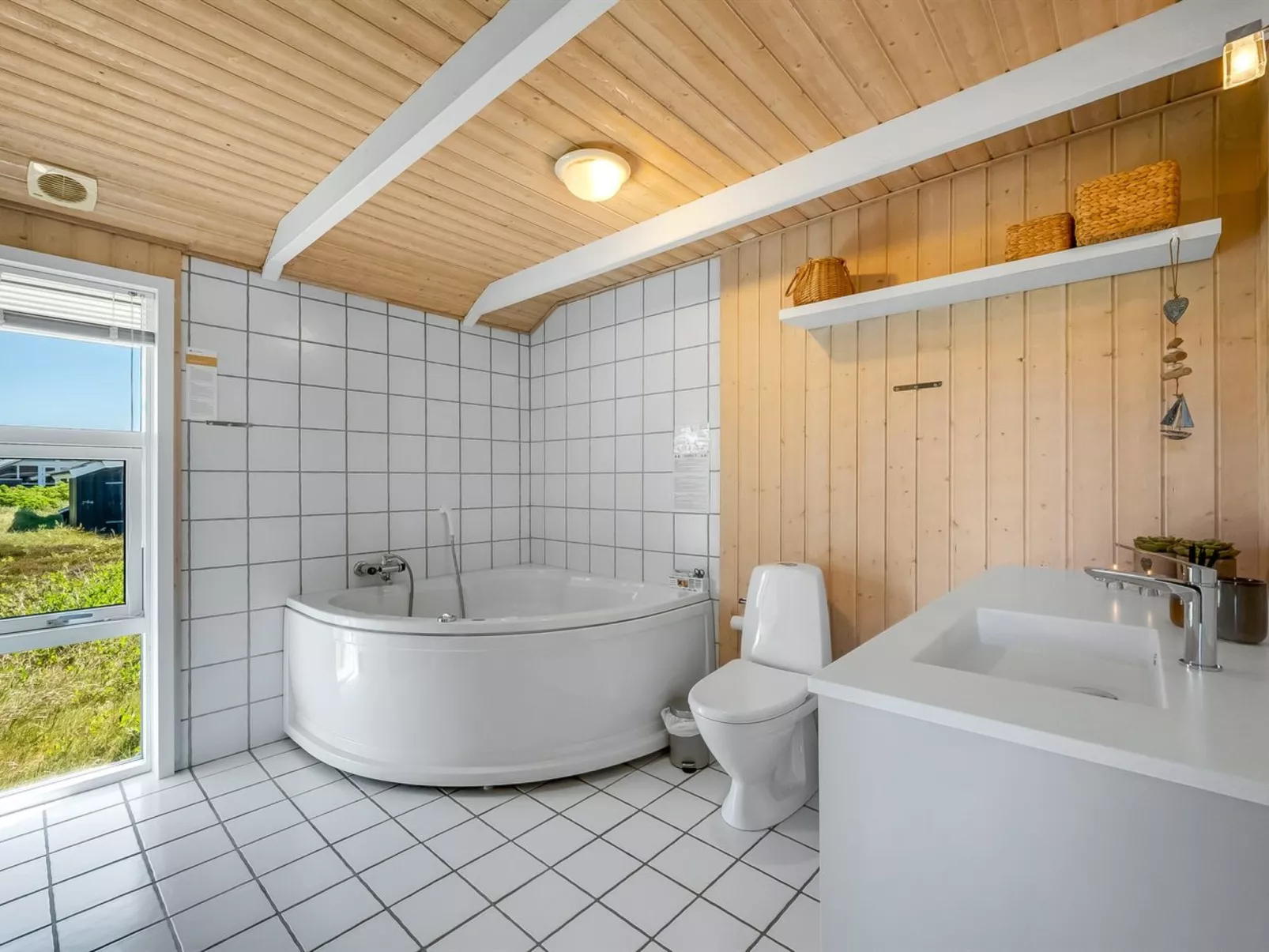 "Fejzo" - 700m to the fjord-Binnen