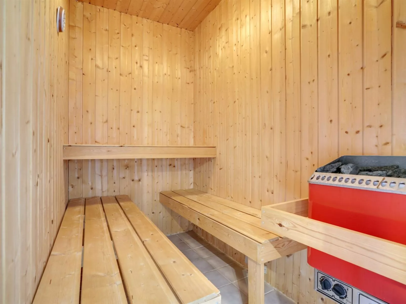 "Jaskirt" - 125m from the sea-Binnen