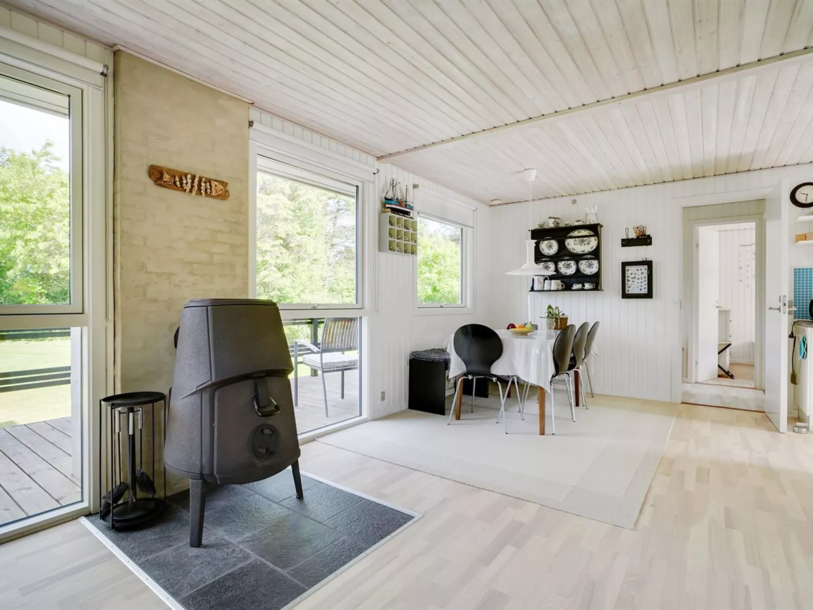 "Angantir" - 700m to the fjord-Binnen