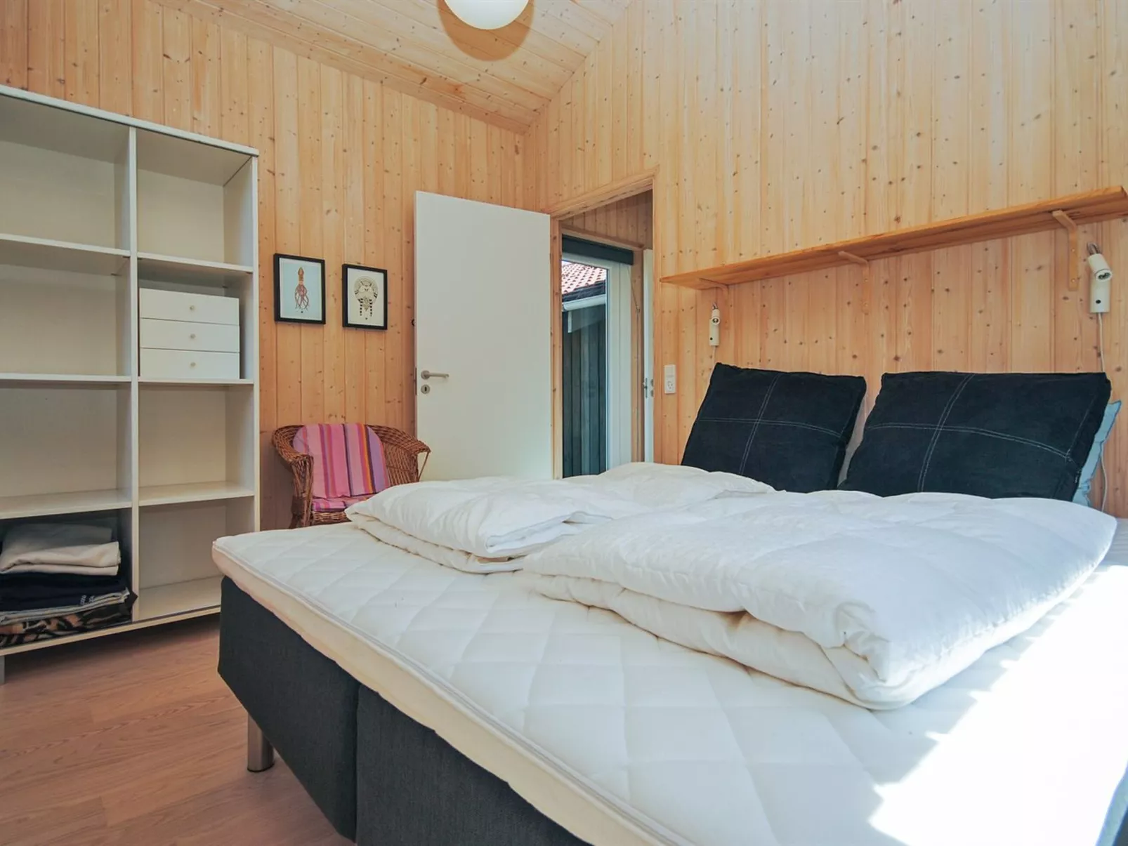 "Heggi" - 900m from the sea-Binnen