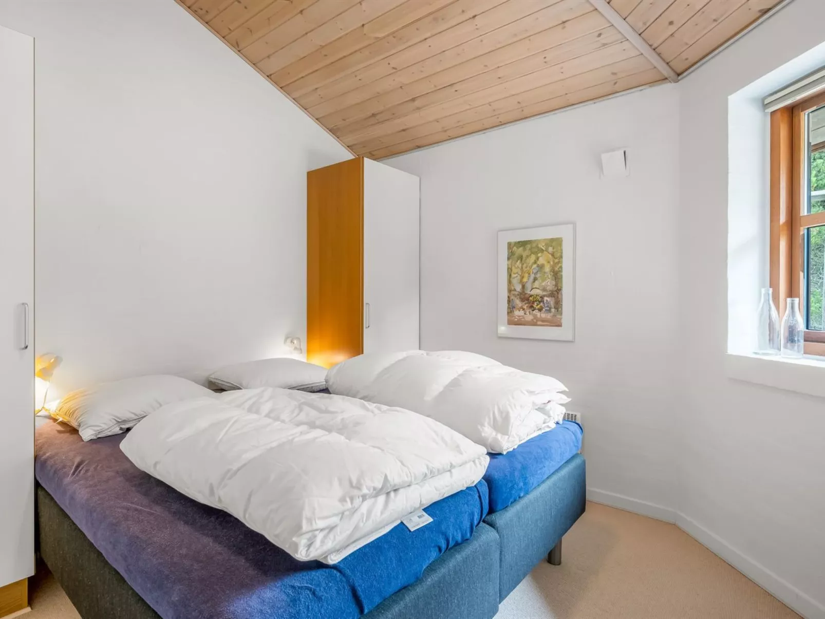 "Thormar" - 1.5km from the sea-Binnen