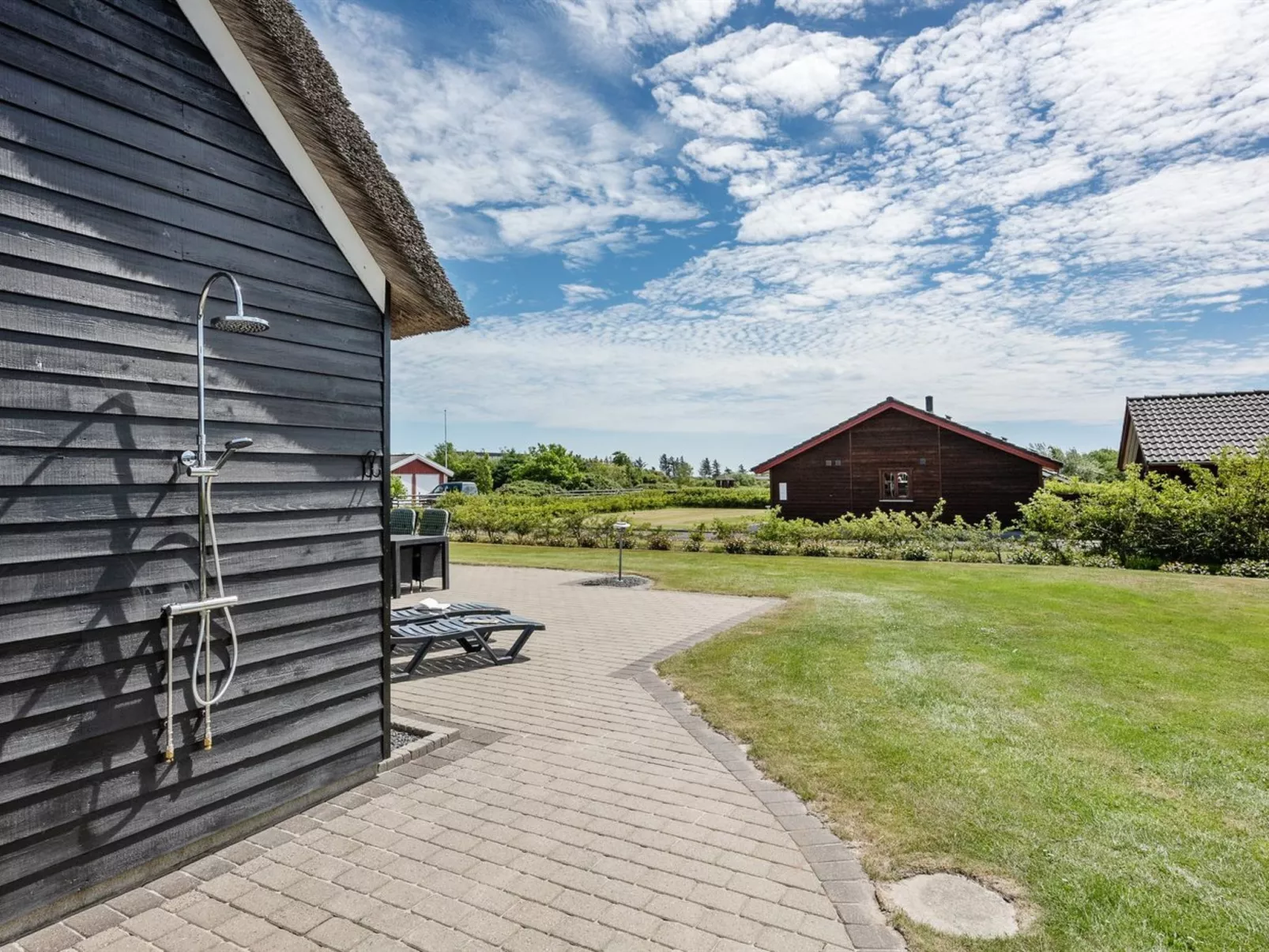 "Benita" - 400m to the fjord-Buiten