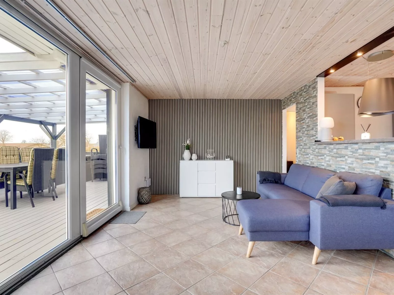 "Aloisia" - 300m from the sea-Binnen