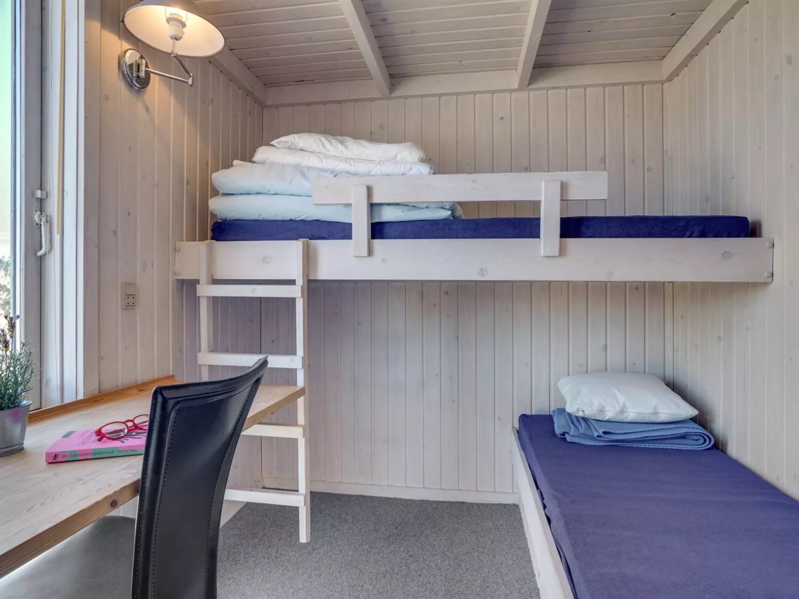 "Fanney" - 100m from the sea-Binnen