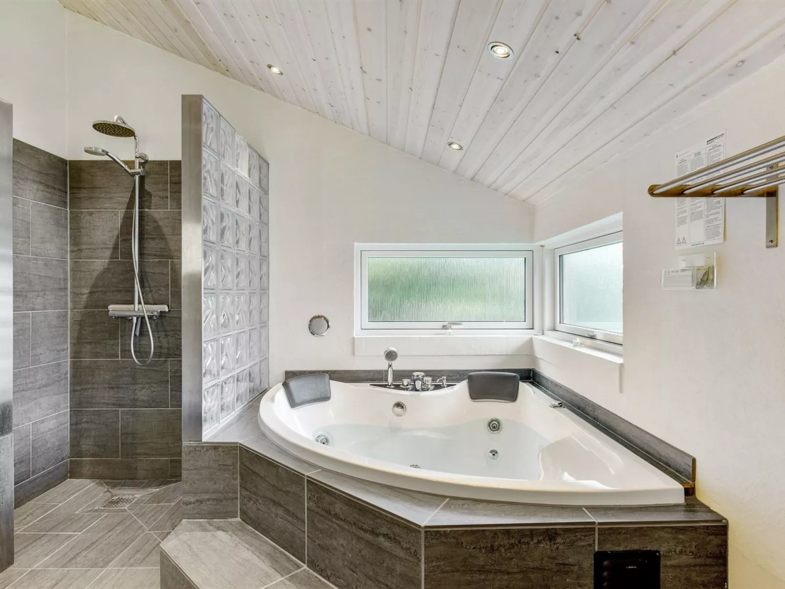 "Nani" - 900m from the sea-Binnen