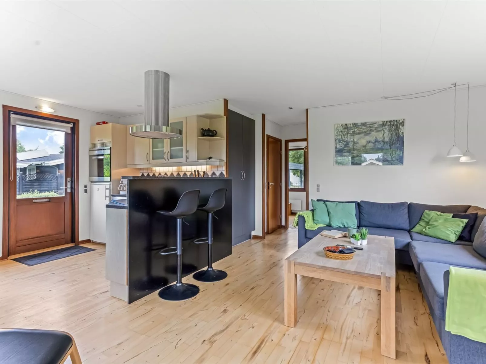 "Davida" - 400m from the sea-Binnen