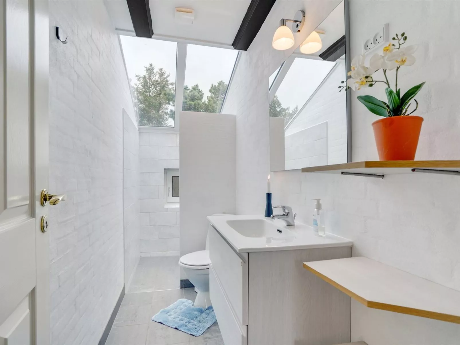 "Swening" - 2.1km from the sea-Binnen